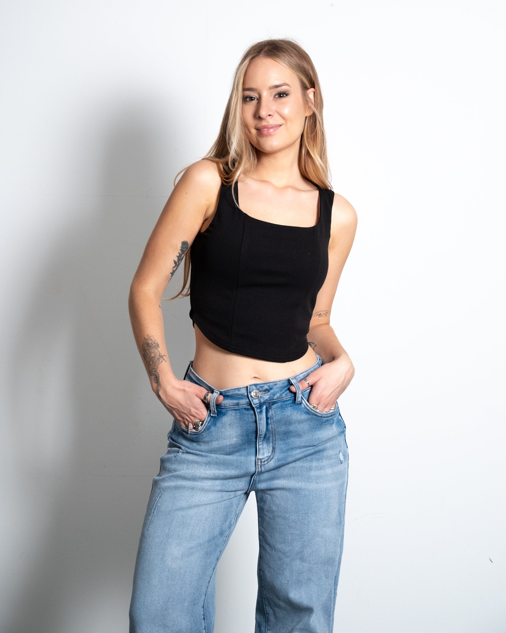 BETTO Top BLACK