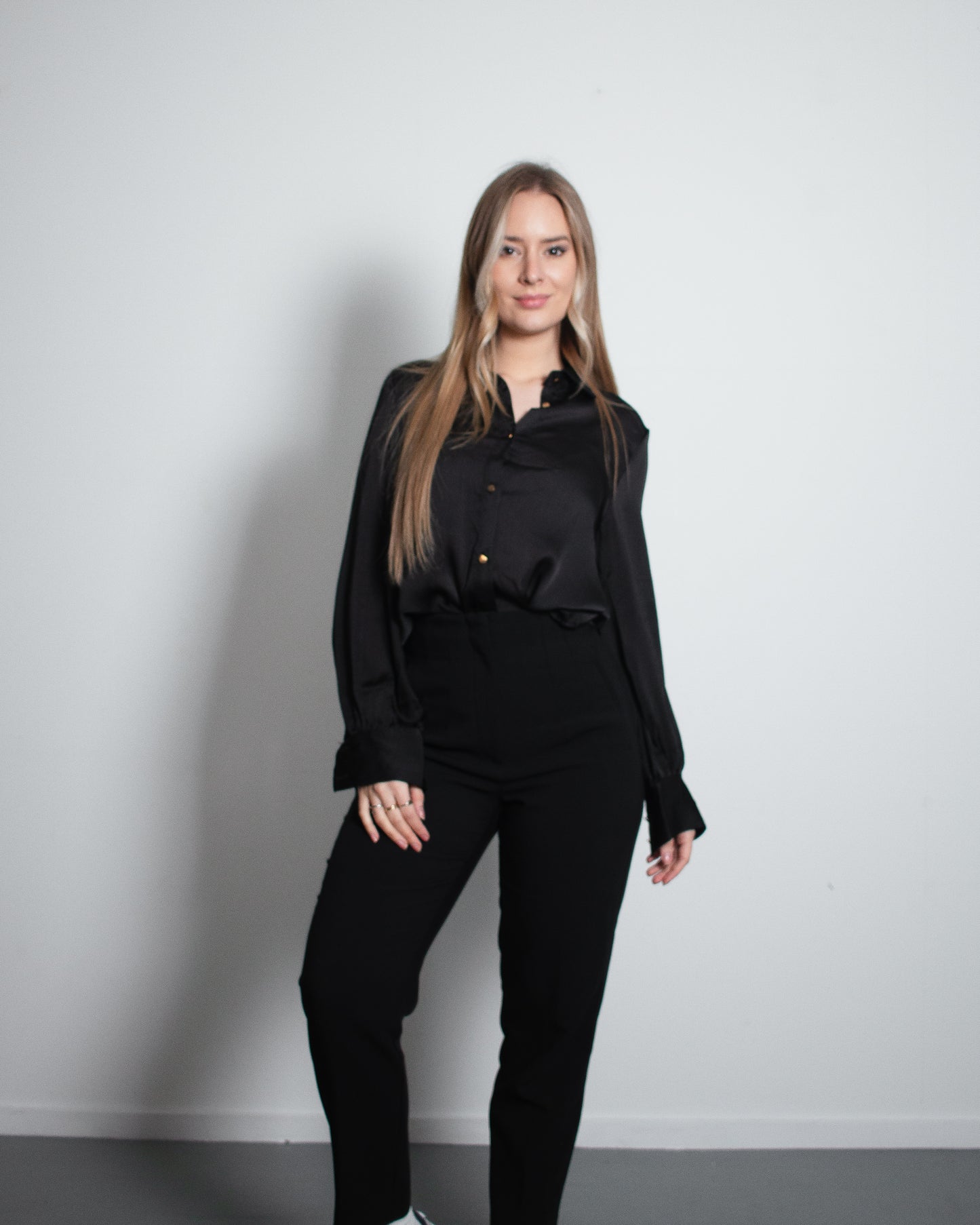 KURO Blouse BLACK