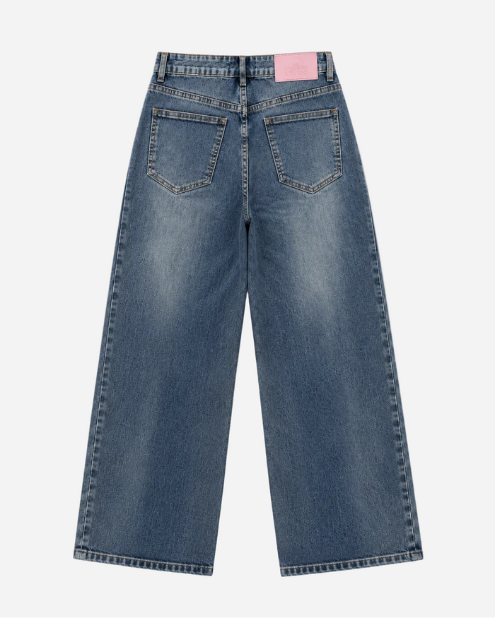 Inseam 82cm – Dirty Dark Wash Wide Leg Jeans with Shading and Pink Patch – Curvy Fit | SEISHIKI STUDIO