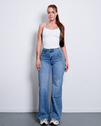 JEANS WIDE LEG  EN GOUDEN KNOPPEN - BINNENBEENLENGTE 79 CM