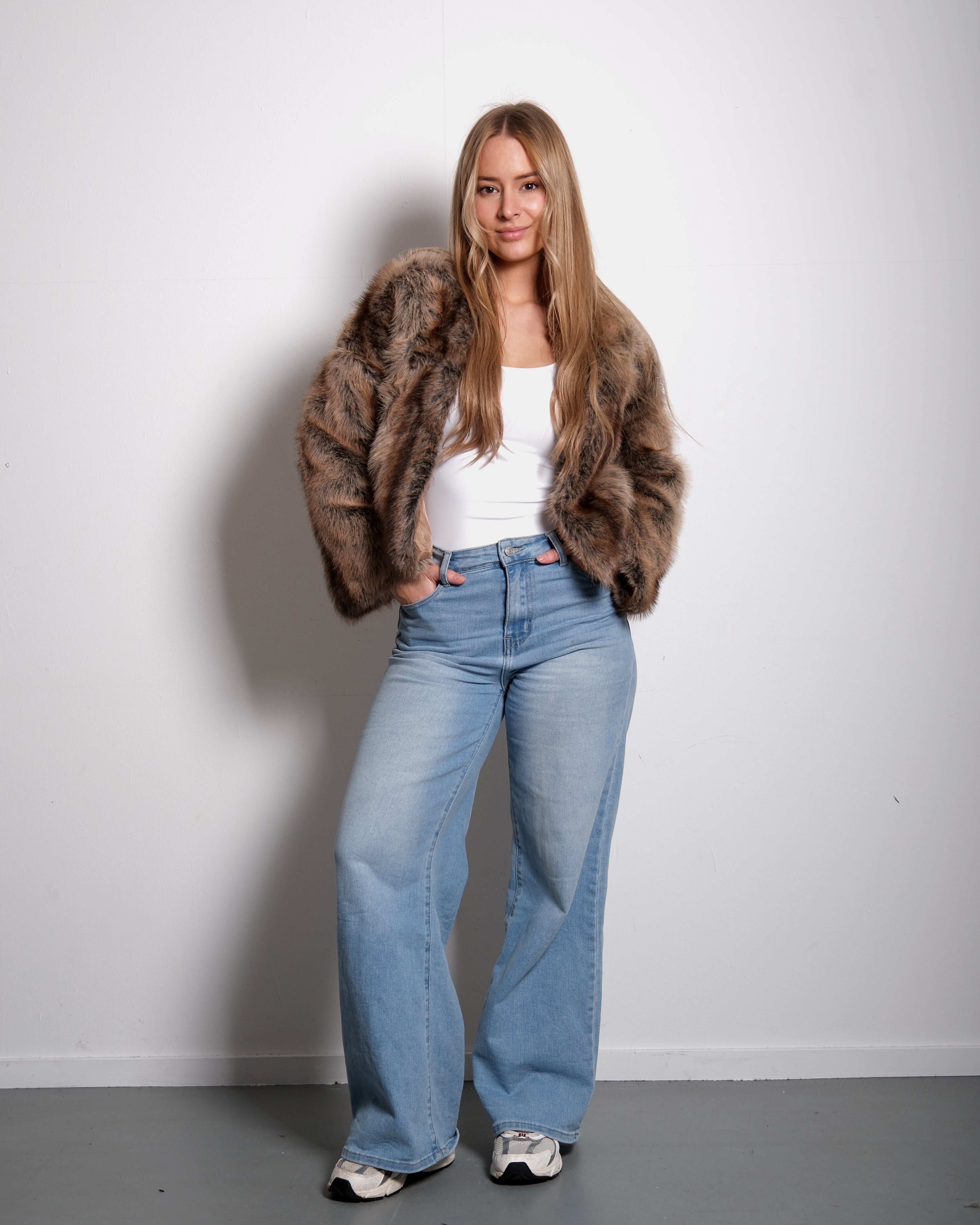 CROPPED FAUX FUR JACKET