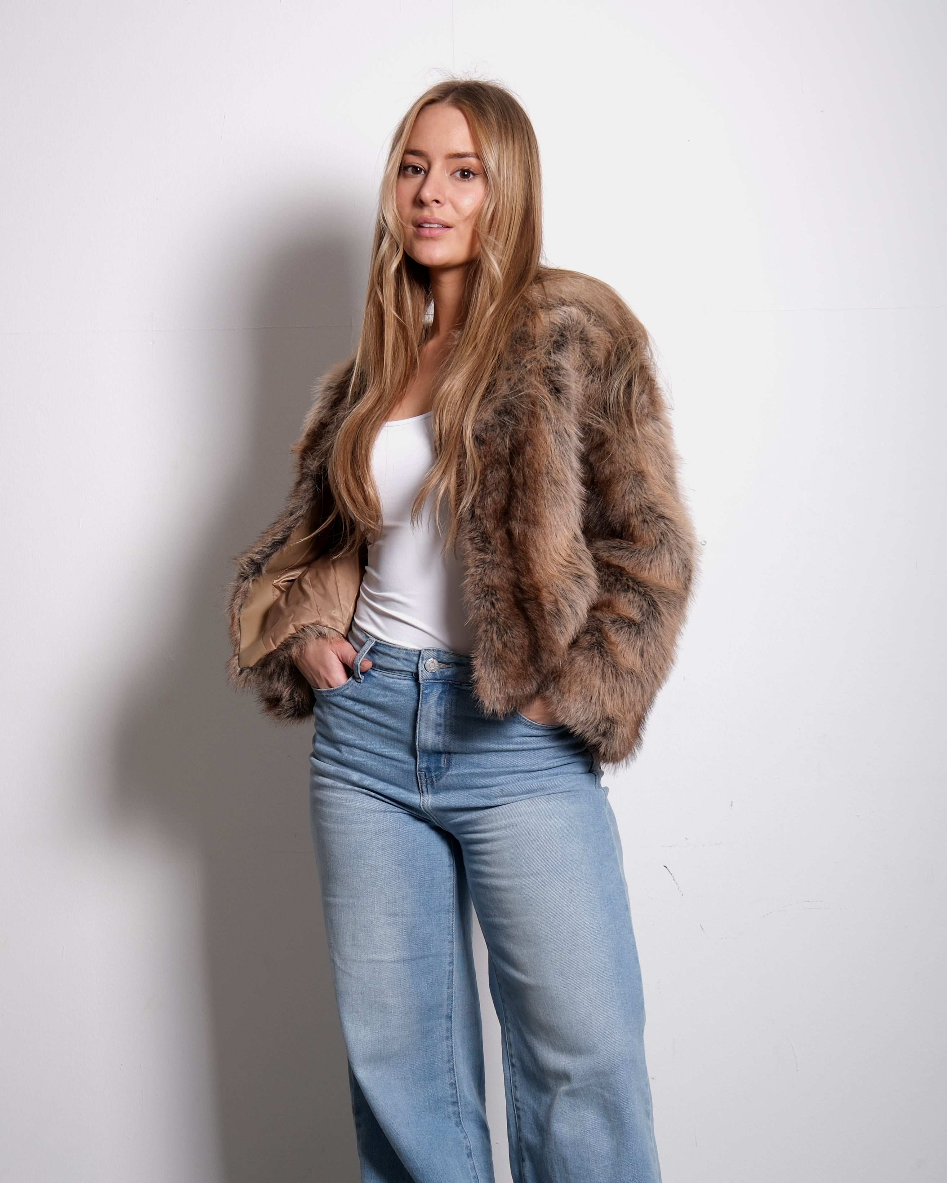 CROPPED FAUX FUR JACKET