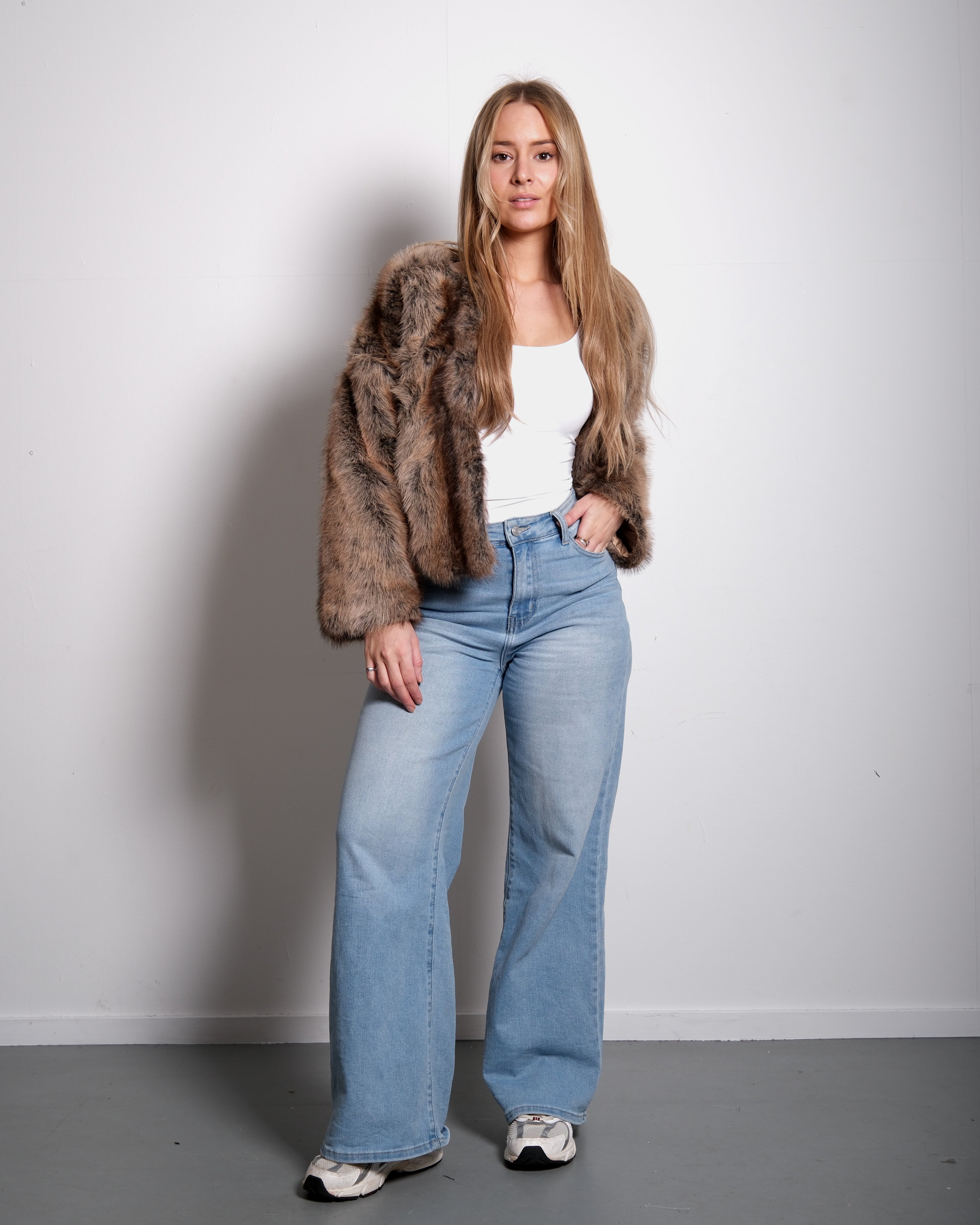 CROPPED FAUX FUR JACKET