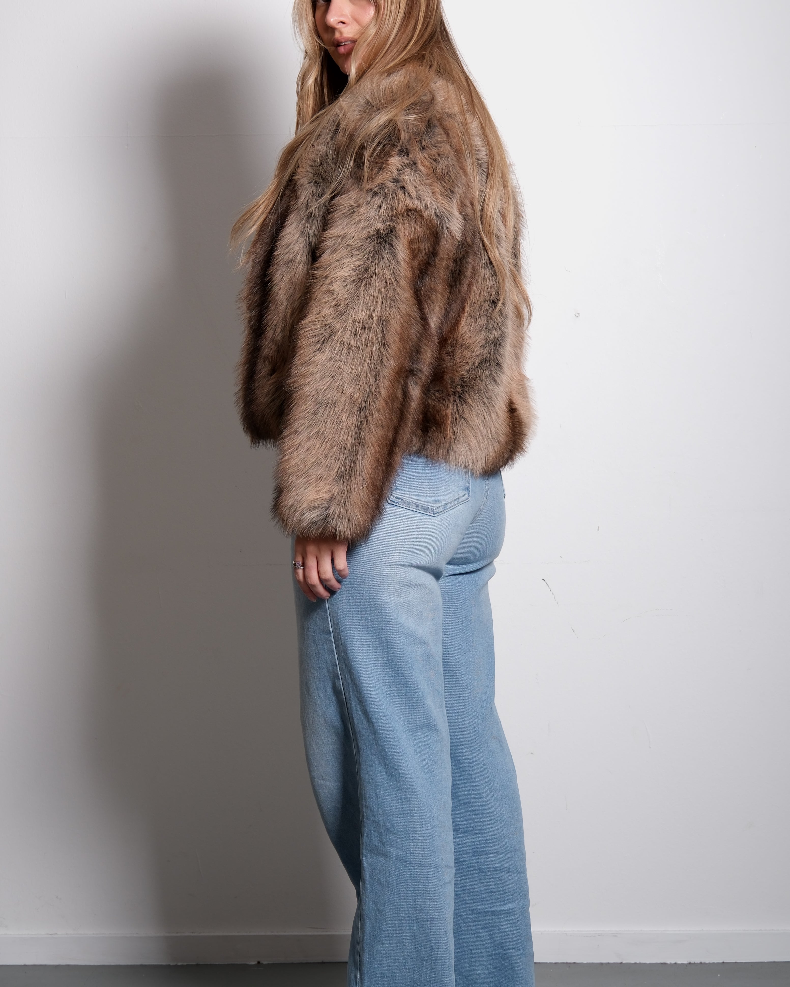 CROPPED FAUX FUR JACKET