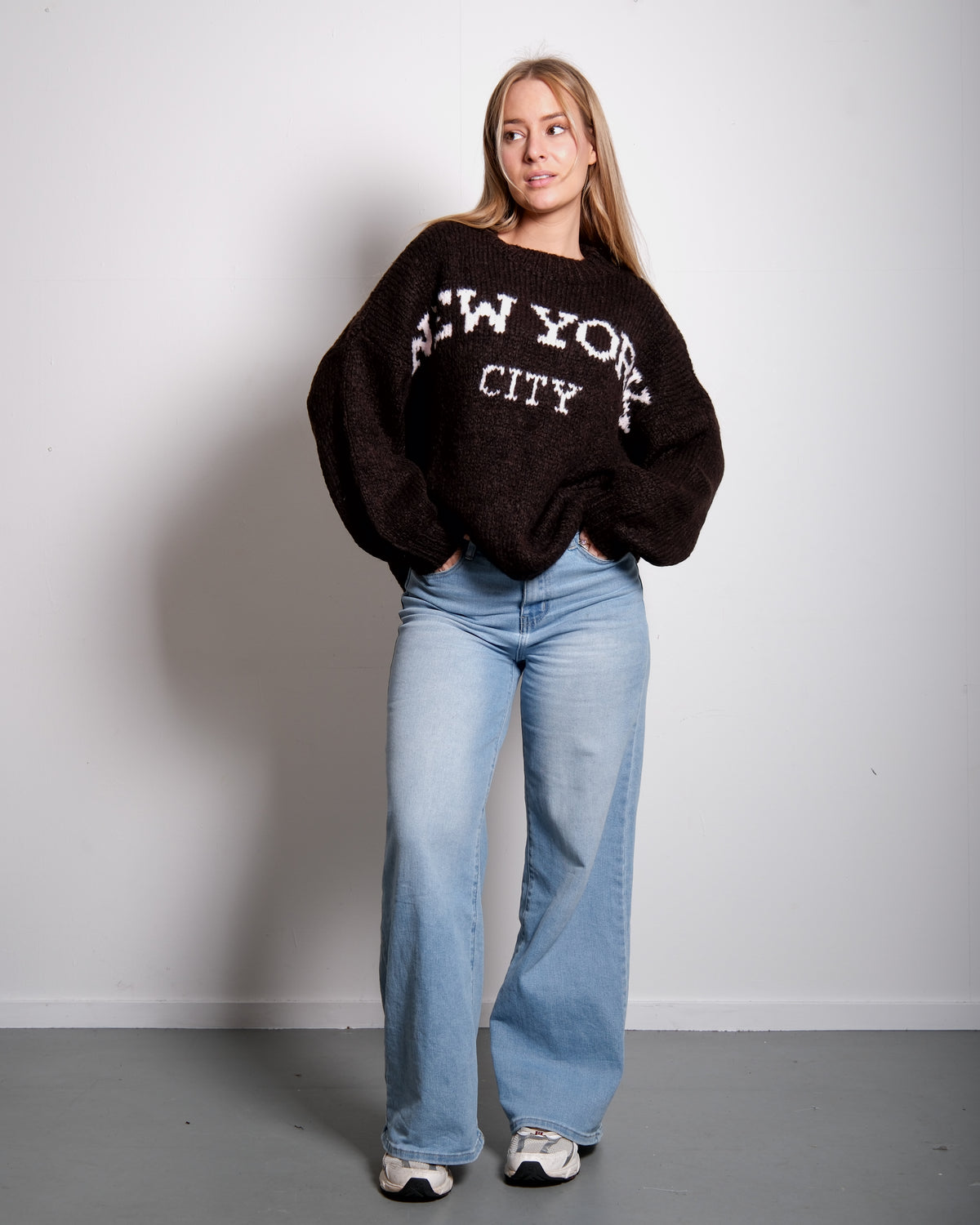 Stretchy New York Sweater Brown/White – SEISHIKI STUDIO