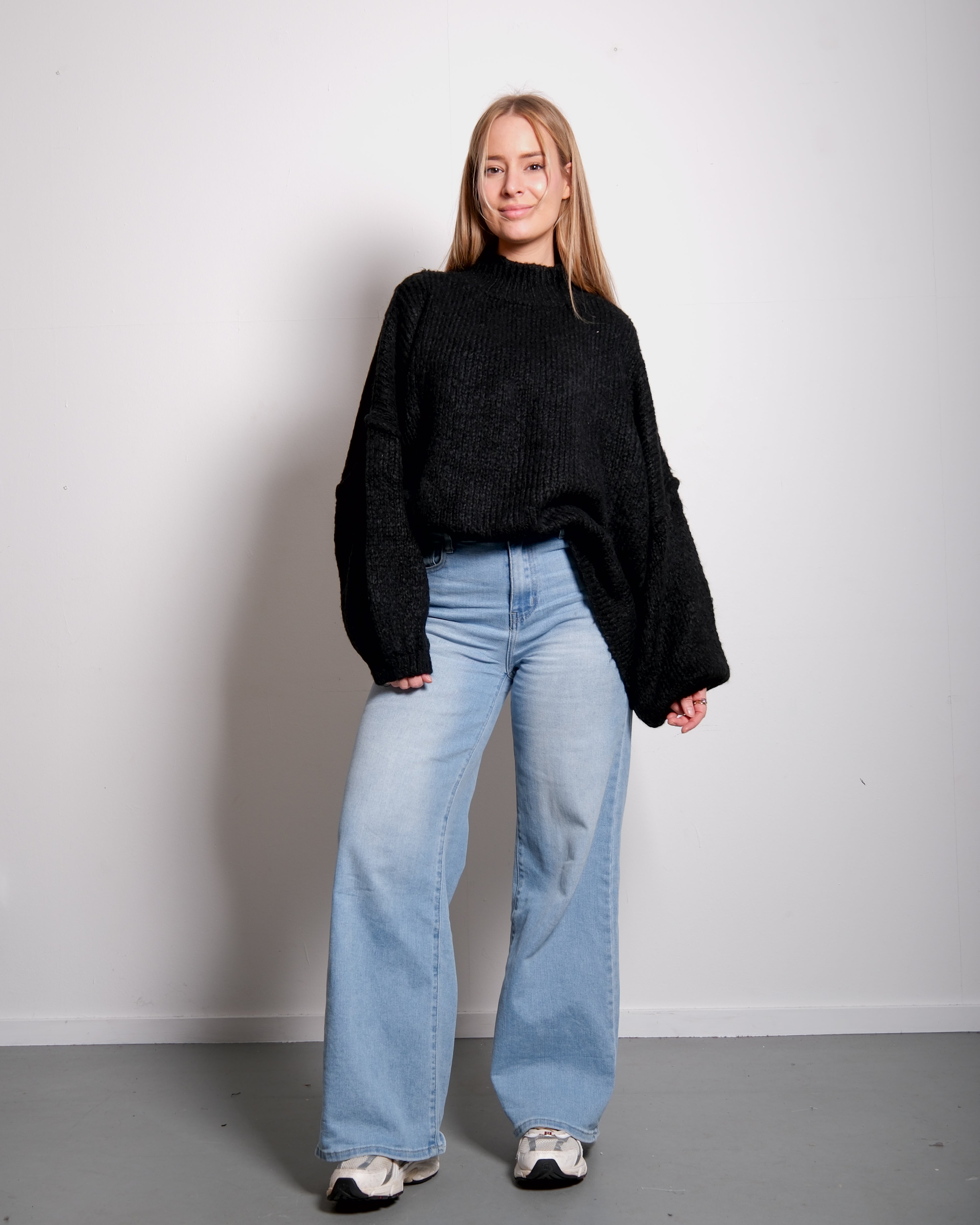 LONG OVERSIZED KNIT BLACK