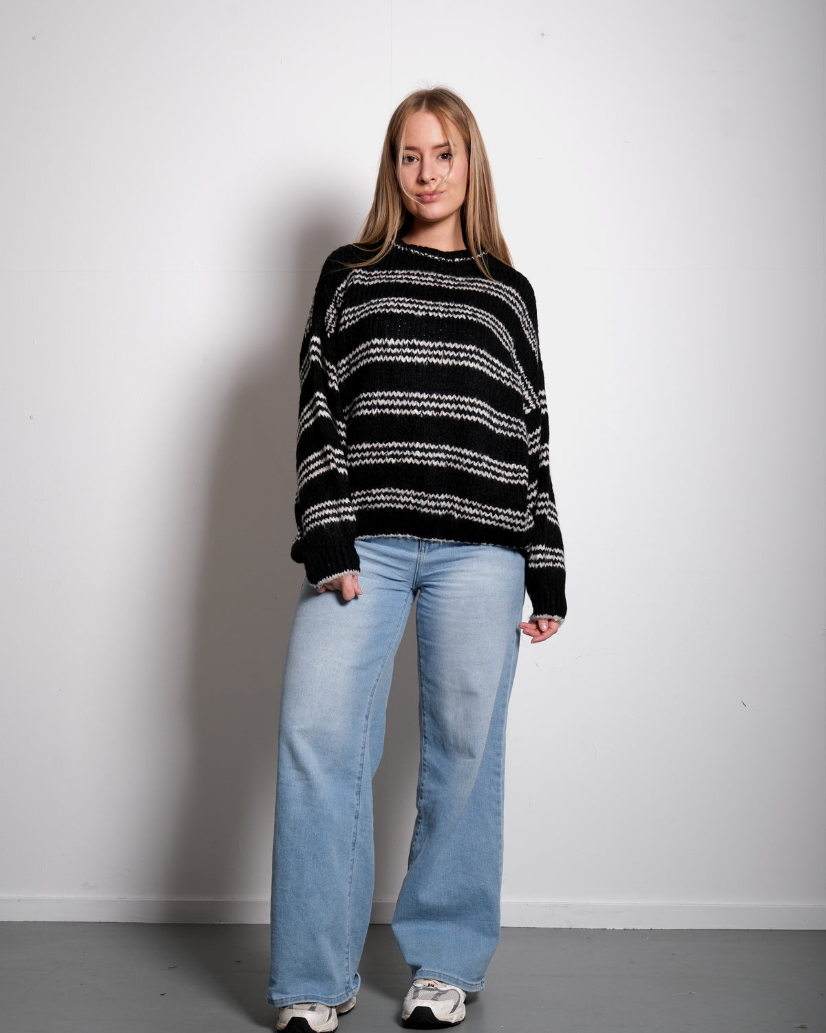 Stretchy 3 Stripe Knit Black – SEISHIKI STUDIO