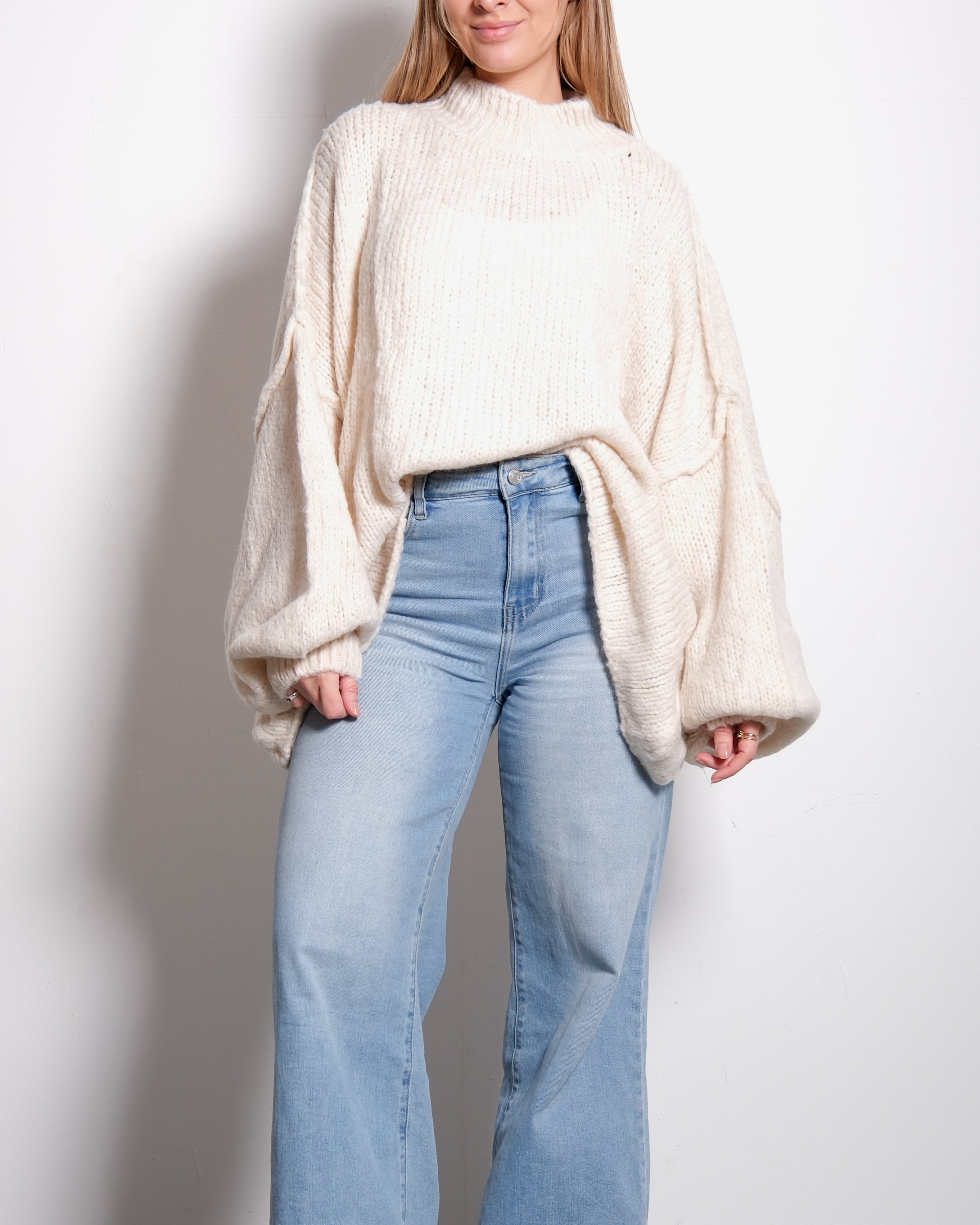 LONG OVERSIZED KNIT BEIGE