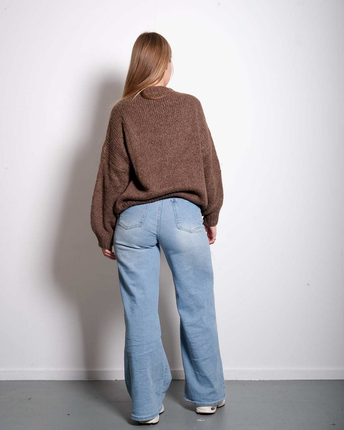 Stretchy New York Sweater Taupe – SEISHIKI STUDIO