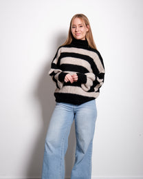 Stretchy High Neck Striped Sweater Black/Beige – SEISHIKI STUDIO