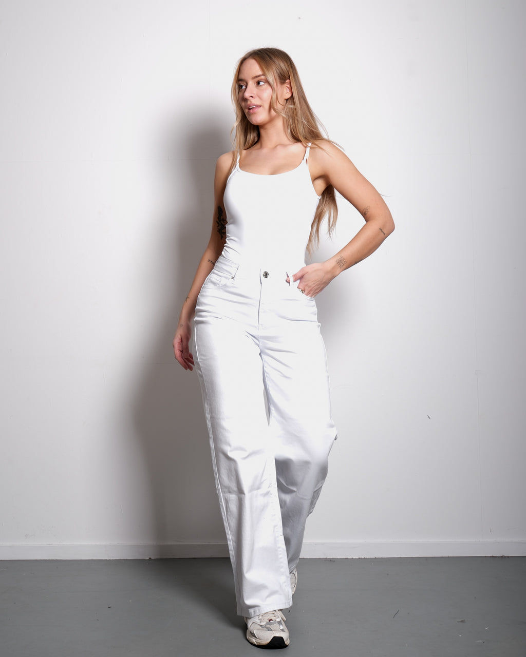 002 - THE BAGGY STRAIGHT LEG STRETCHY Jeans WHITE - INSEAM 78CM | SEISHIKI STUDIO