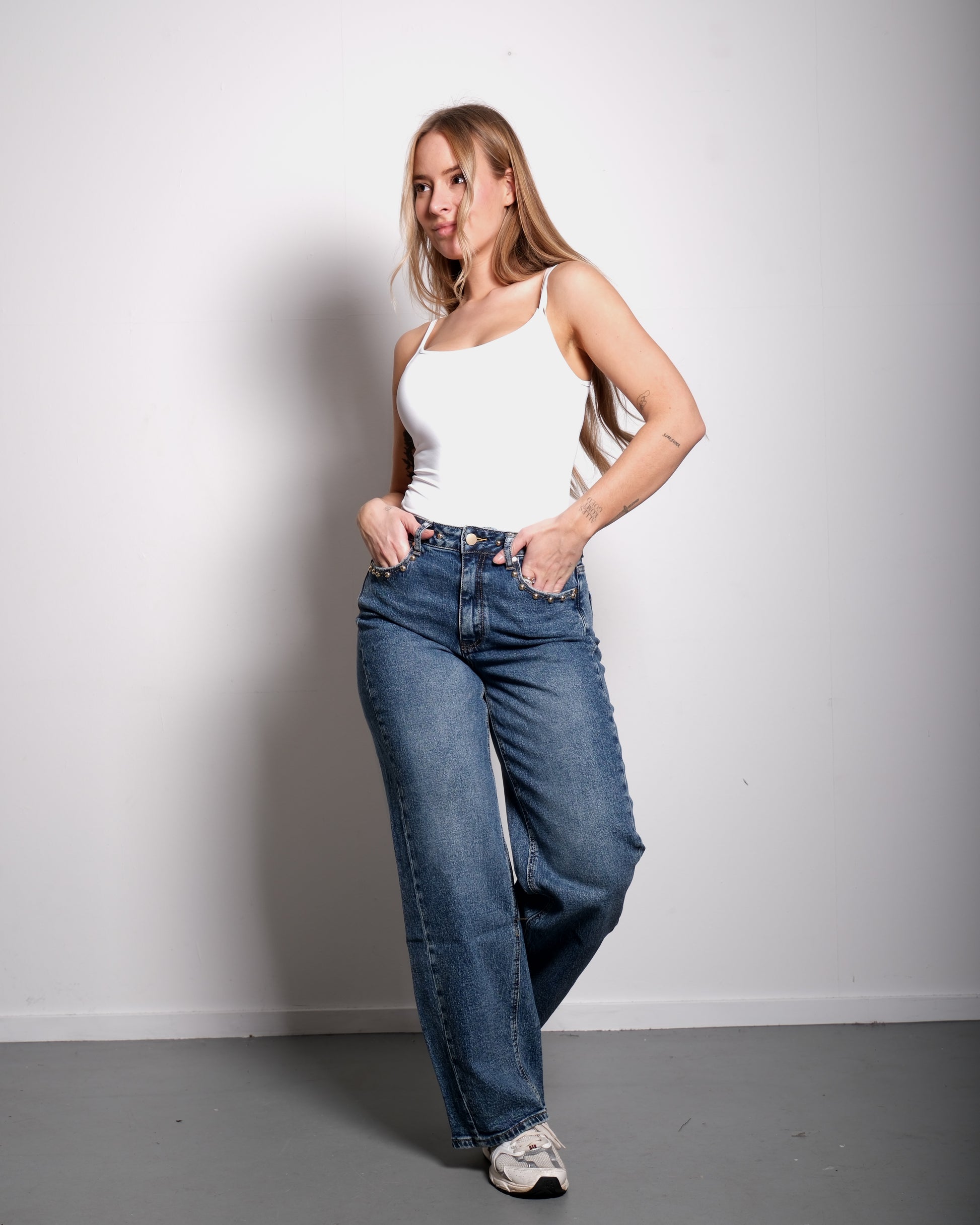 NON STRETCH WIDE LEG GOLD STUDDED JEANS BLUE WASH - INSEAM 80CM | SEISHIKI STUDIO