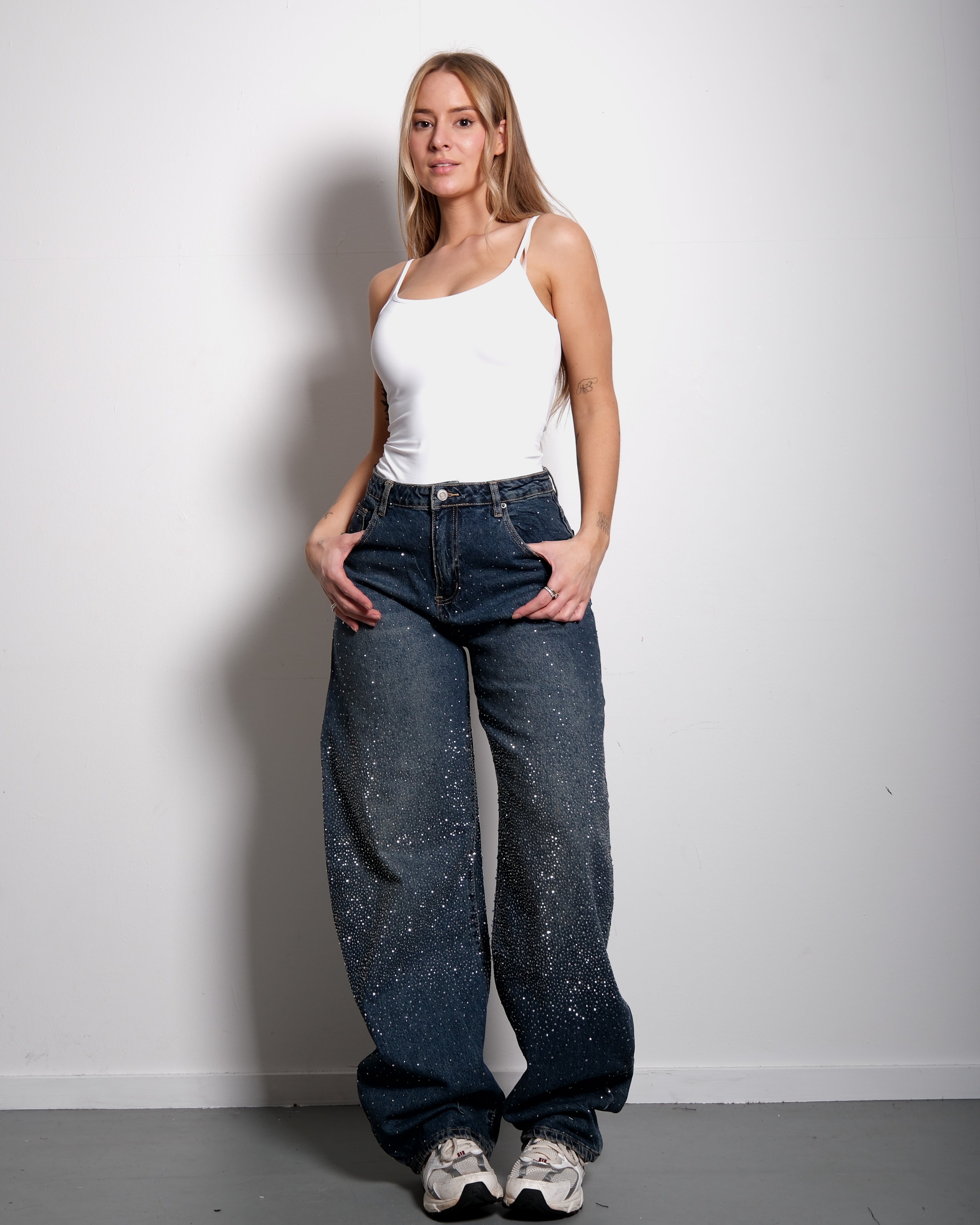 ACID WASH BARREL SPARKLE JEANS - INSEAM 82CM