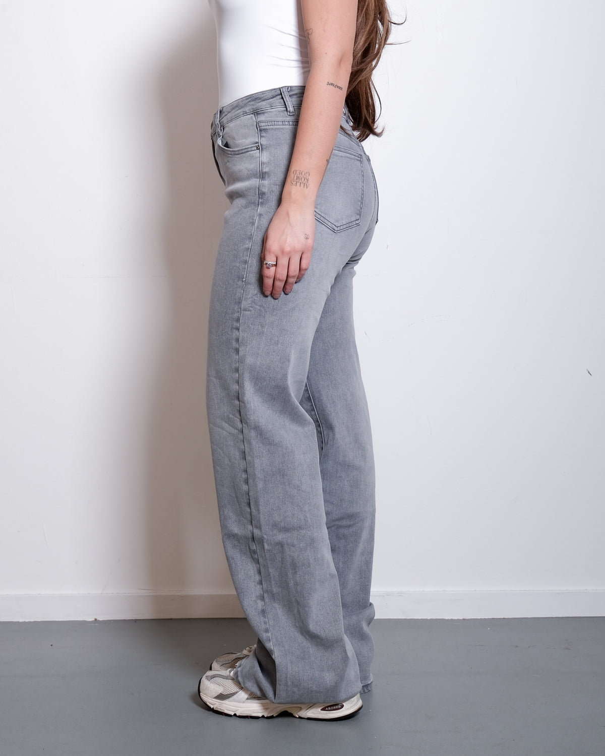 TALL - INSEAM 86CM - STRETCHY LIGHT GREY WIDE LEG JEANS | SEISHIKI STUDIO