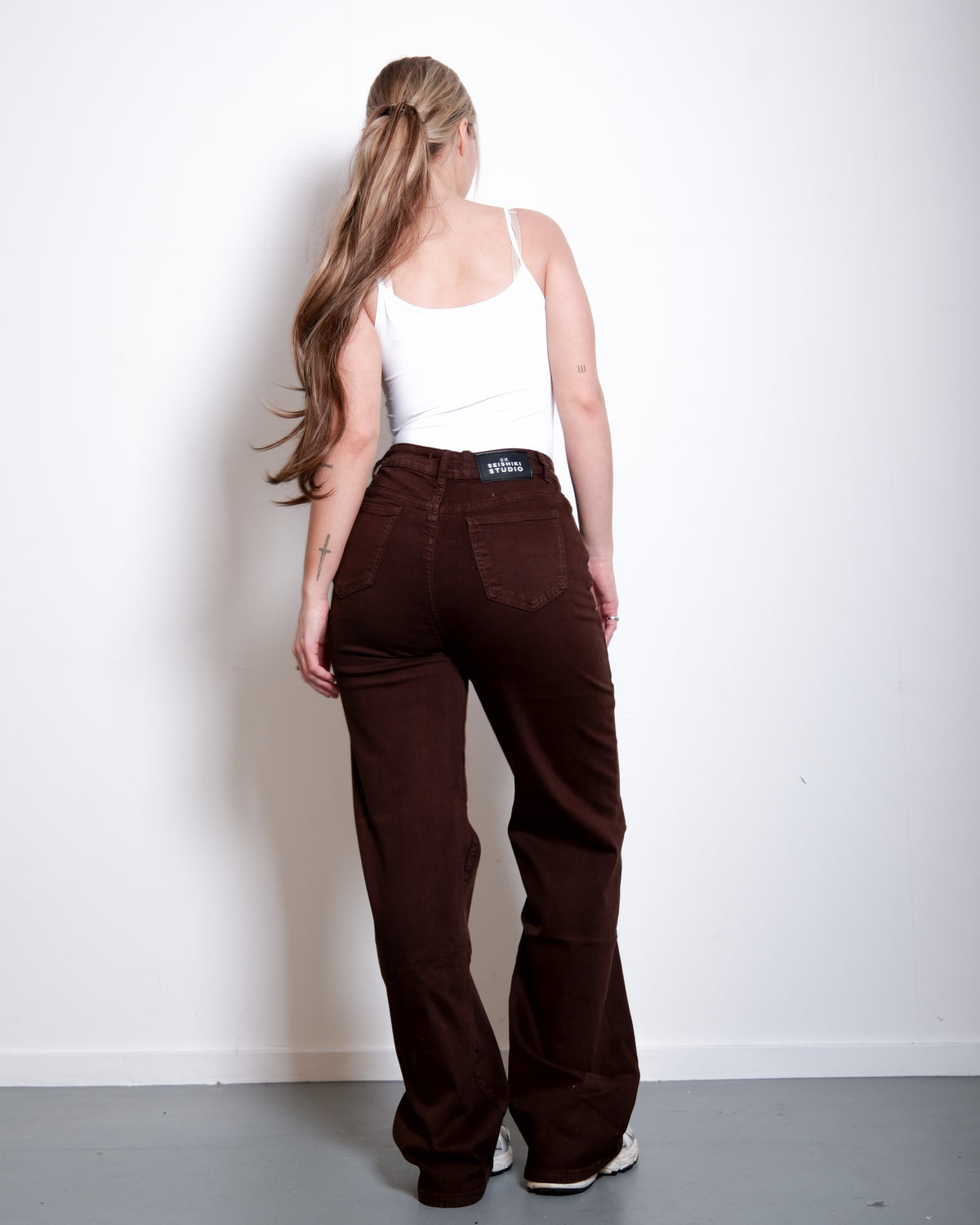 Stretchy Brown Wide Leg Jeans, curvy fit, 85 cm inseam, tall – SEISHIKI STUDIO