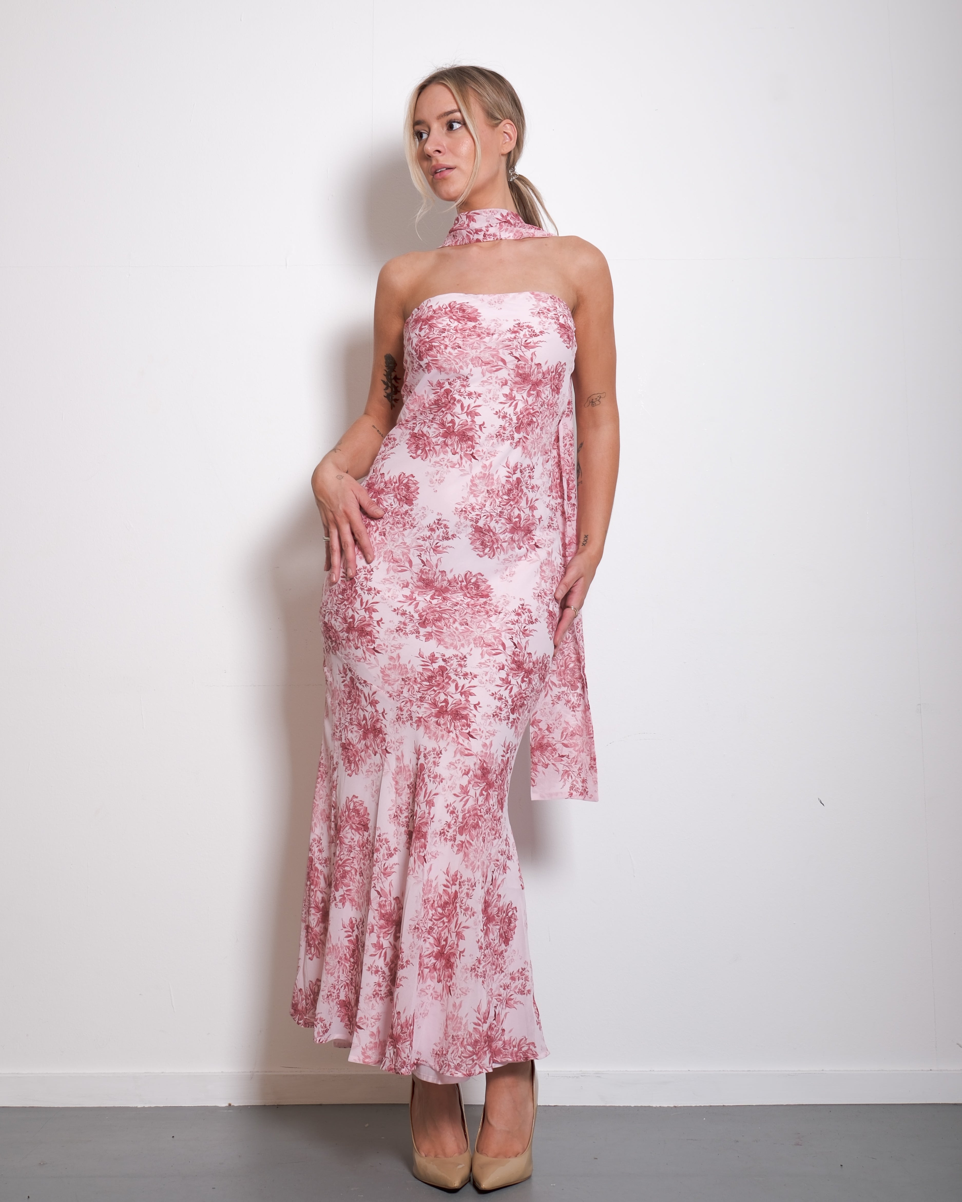 SEISHIKI STUDIO Floral Strapless Chiffon Dress with Scarf Pink