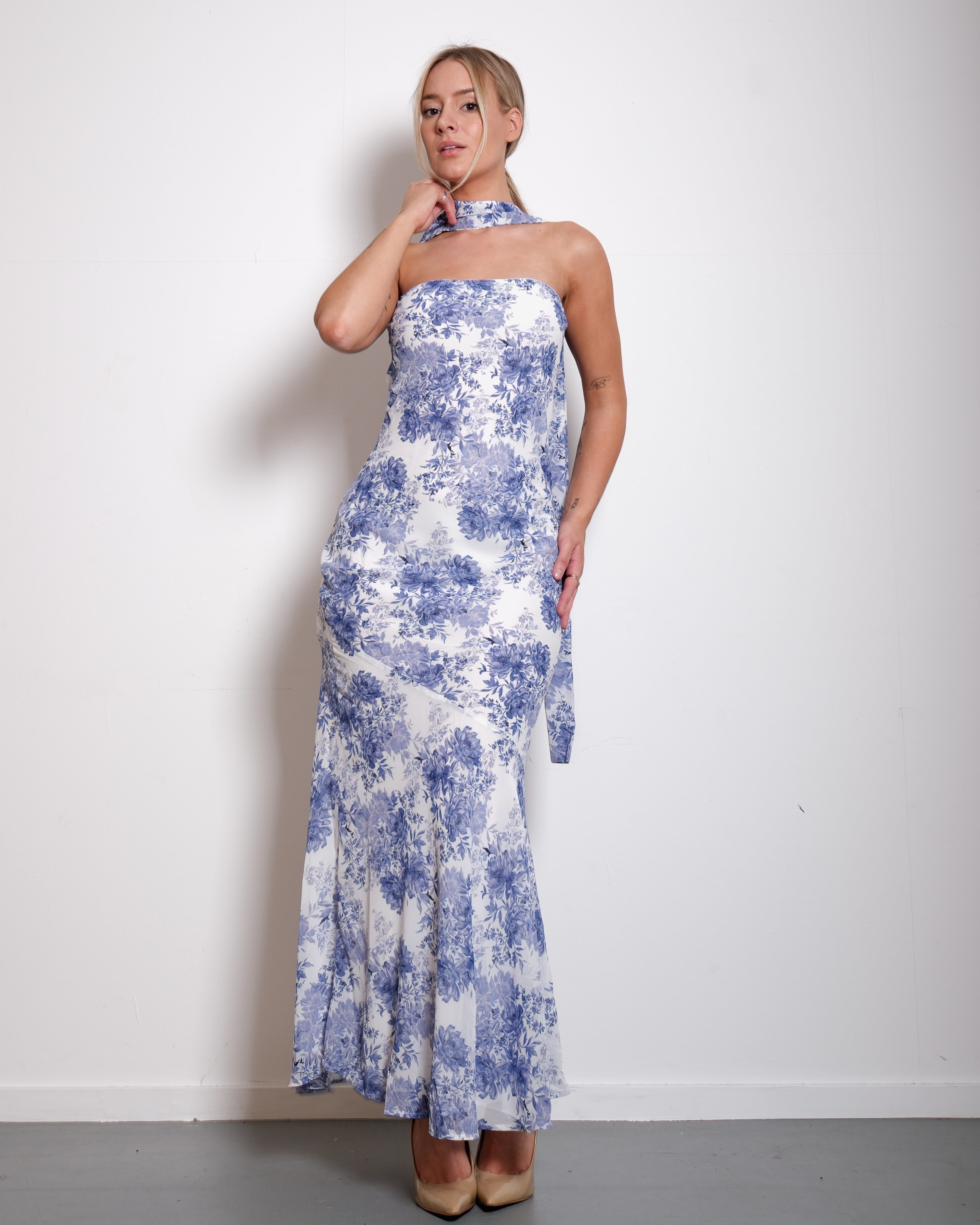 SEISHIKI STUDIO Floral Strapless Chiffon Dress with Scarf Blue