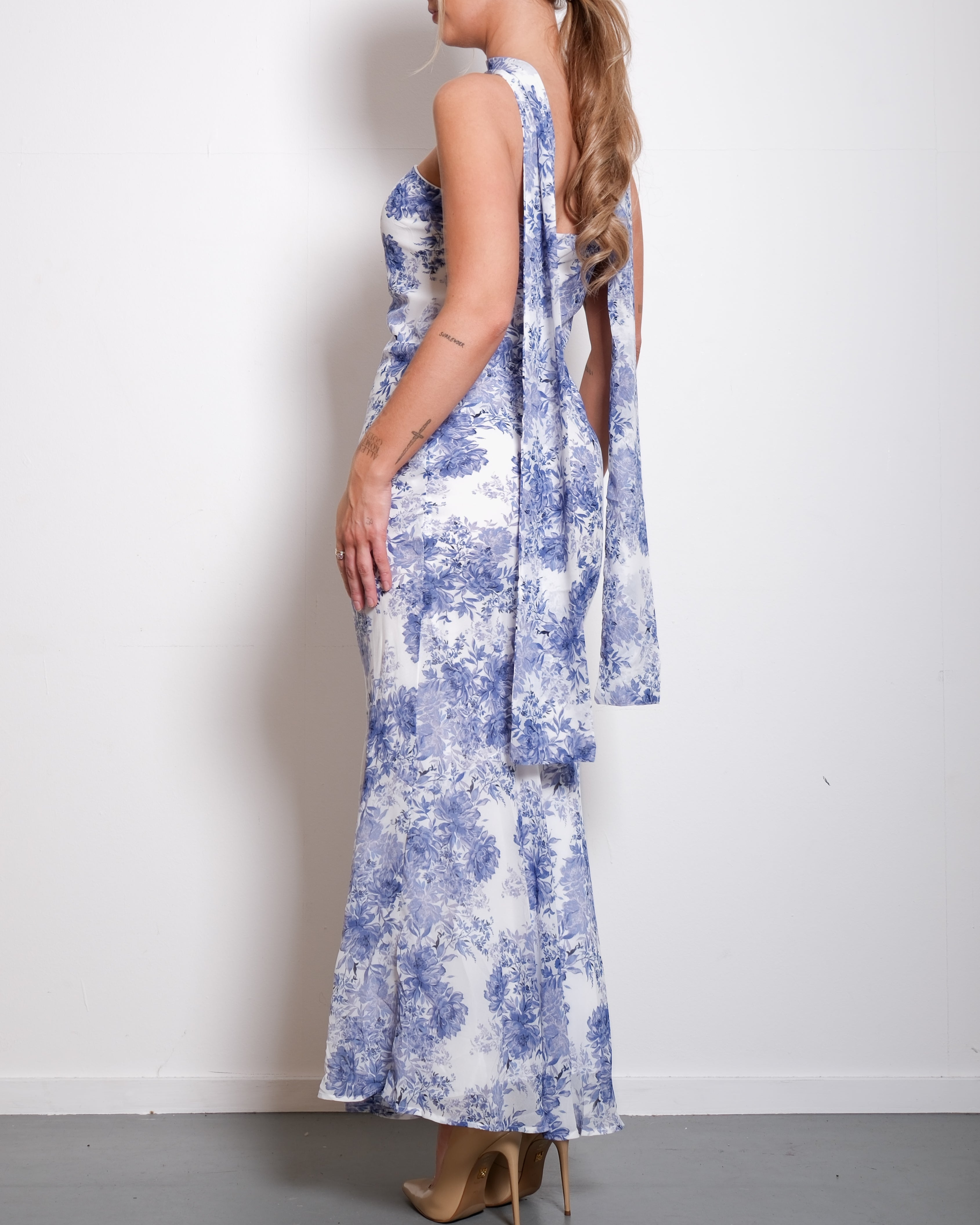 SEISHIKI STUDIO Floral Strapless Chiffon Dress with Scarf Blue