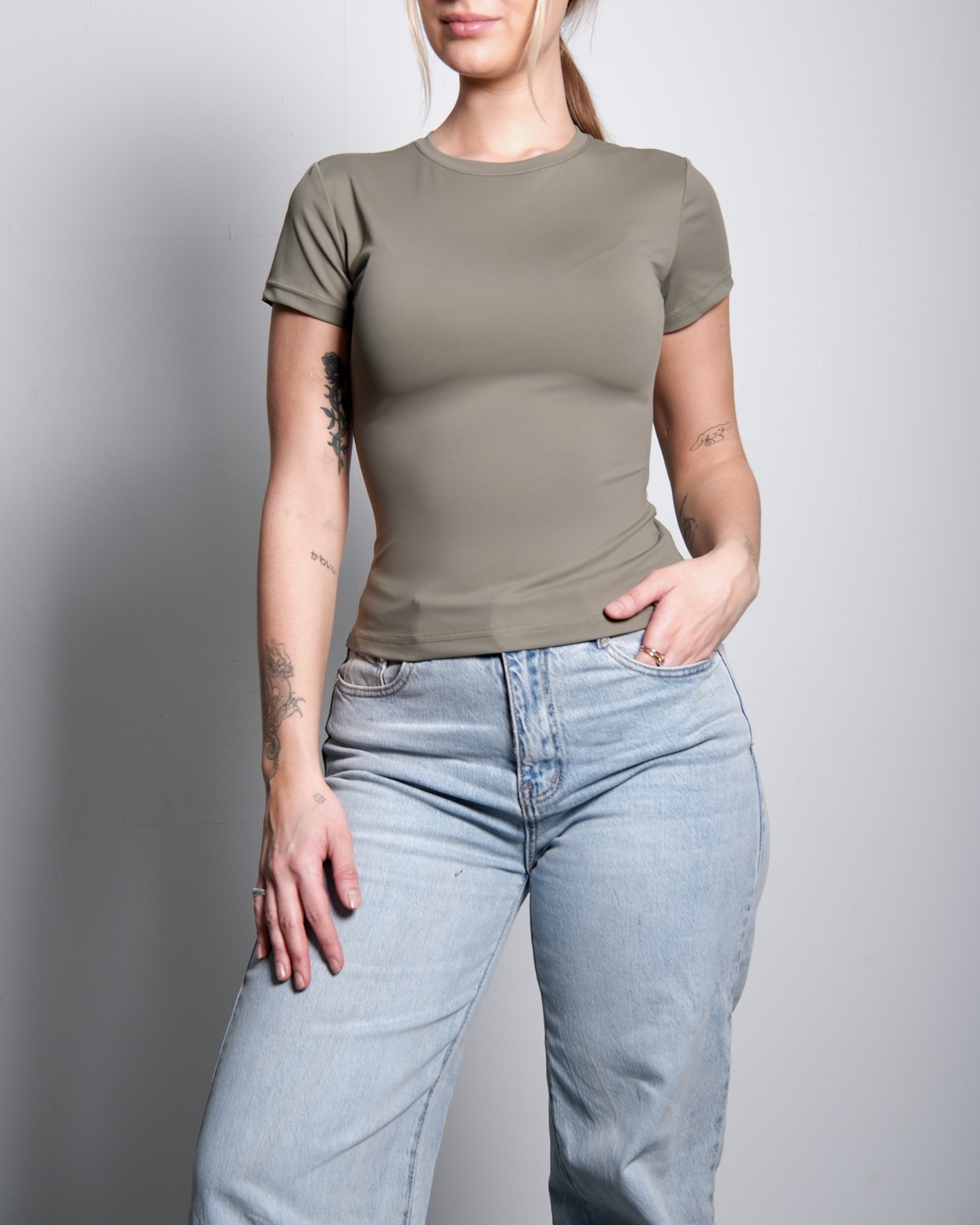 SEISHIKI STUDIO Superelastisch, Stretchy topje met korte mouwen, groen