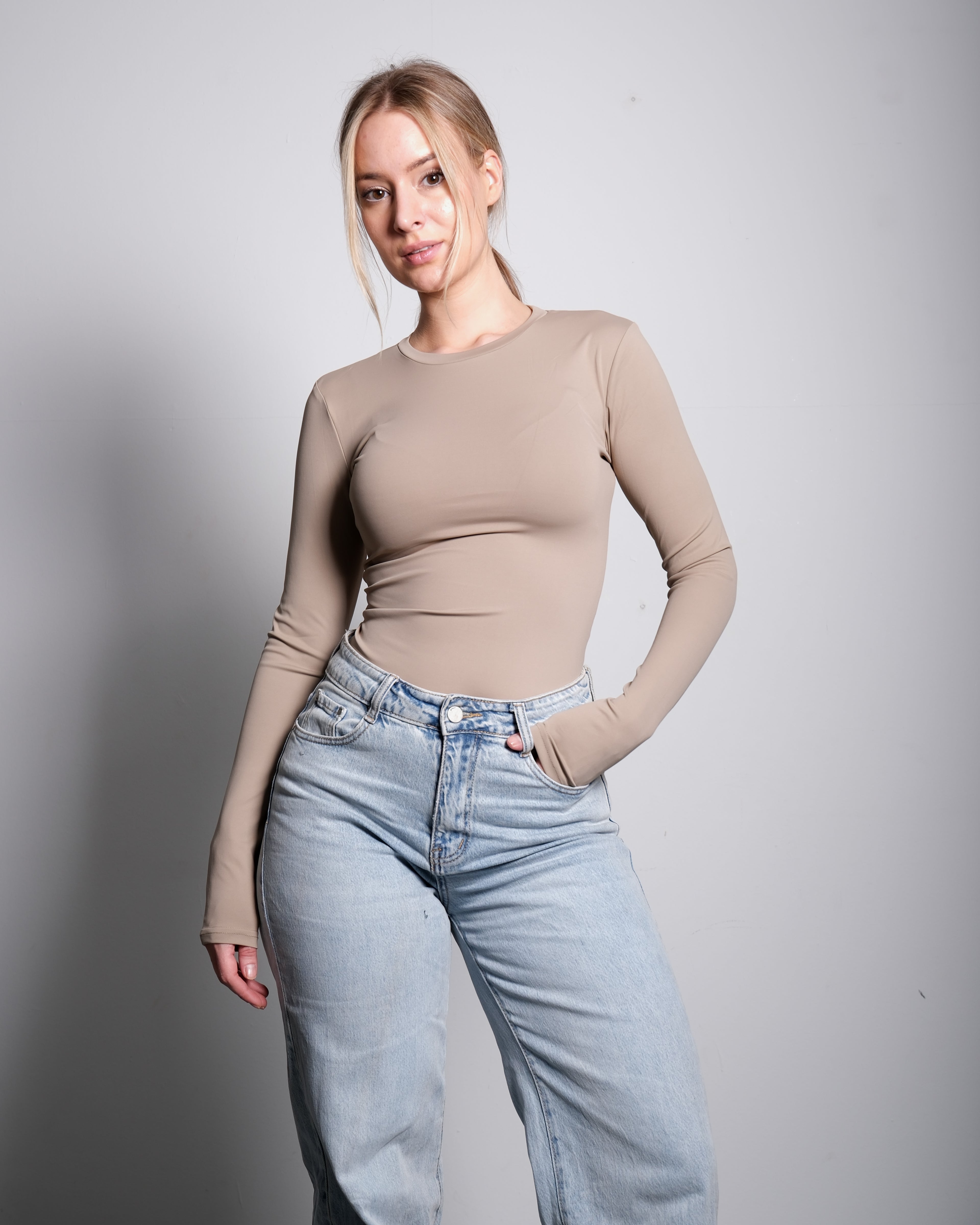 SEISHIKI STUDIO Super Stretchy topje met lange mouwen, beige