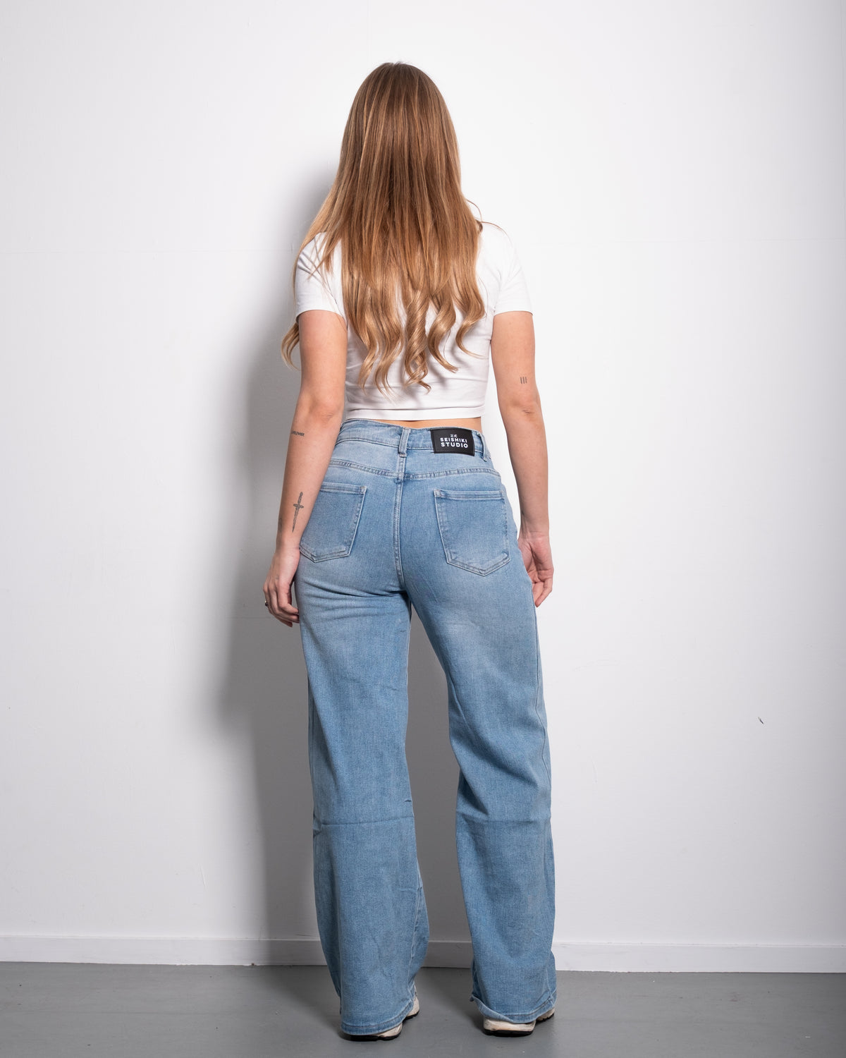 INSEAM 79CM - STRETCHY MID WAIST MEDIUM WASH WIDE LEG JEANS | SEISHIKI STUDIO