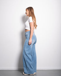 INSEAM 79CM - STRETCHY MID WAIST LIGHT WASH WIDE LEG JEANS  | SEISHIKI STUDIO