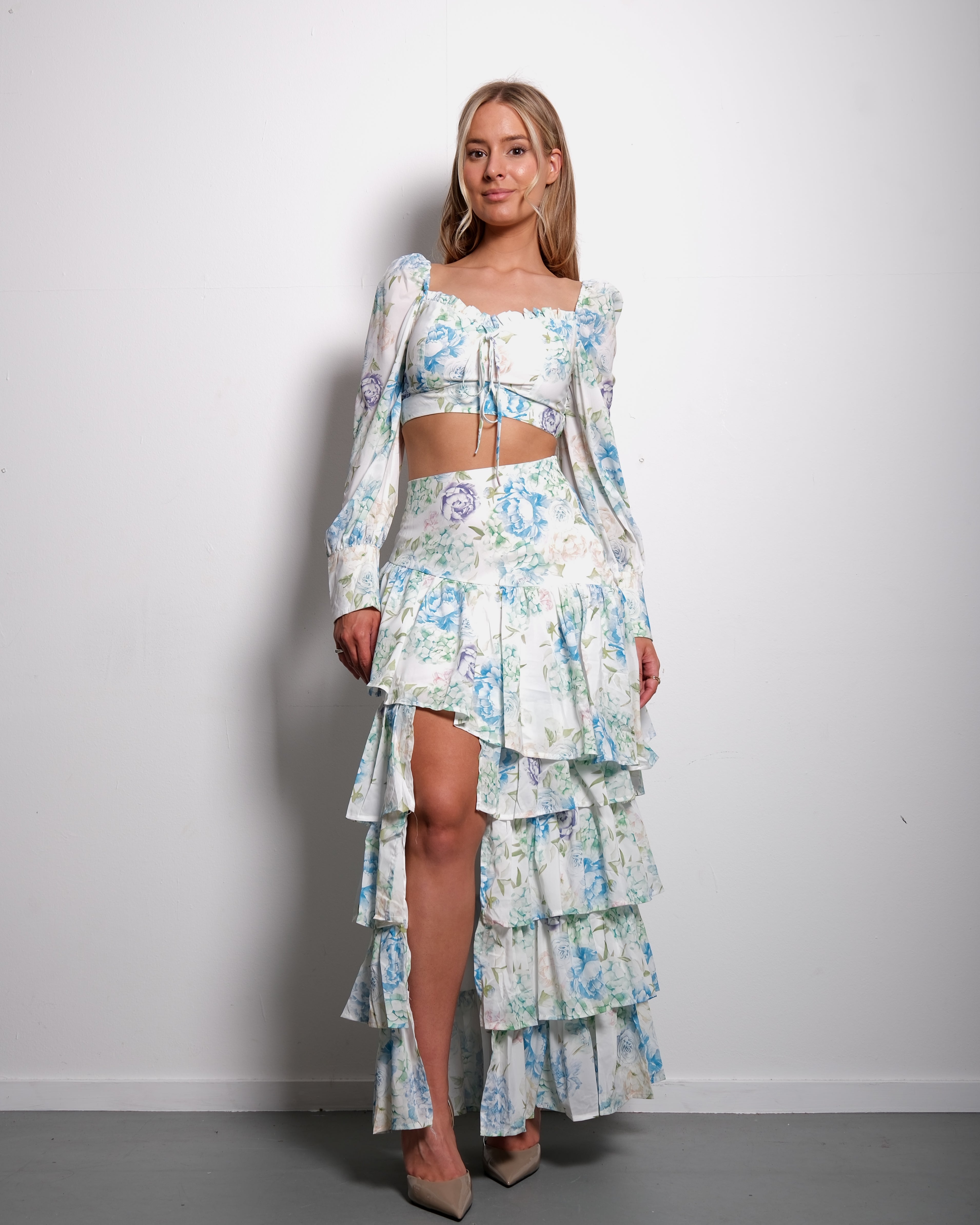 SEISHIKI STUDIO Set met ruches – Top met pofmouwen en zwierige minirok, blauw