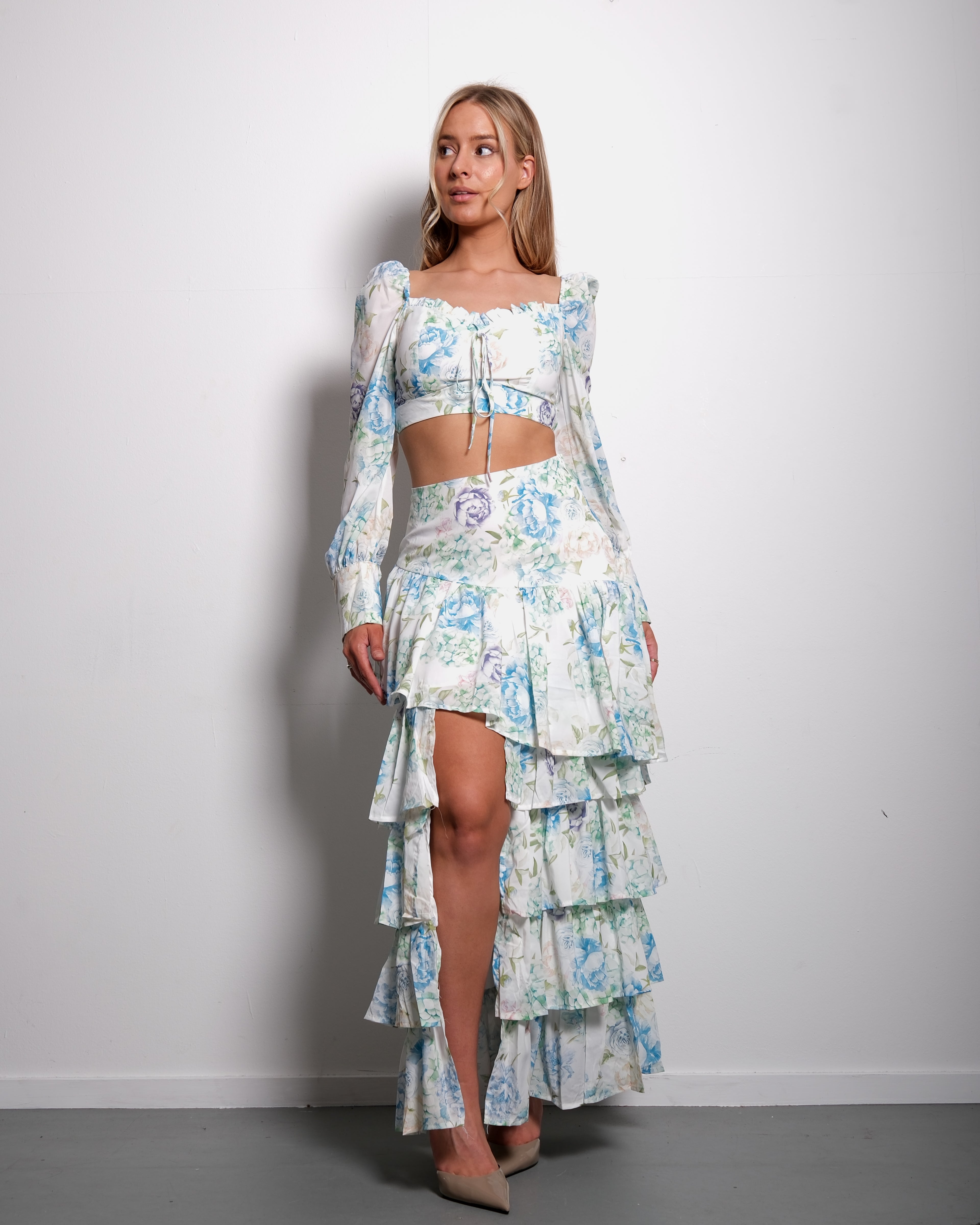 SEISHIKI STUDIO Set met ruches – Top met pofmouwen en zwierige minirok, blauw