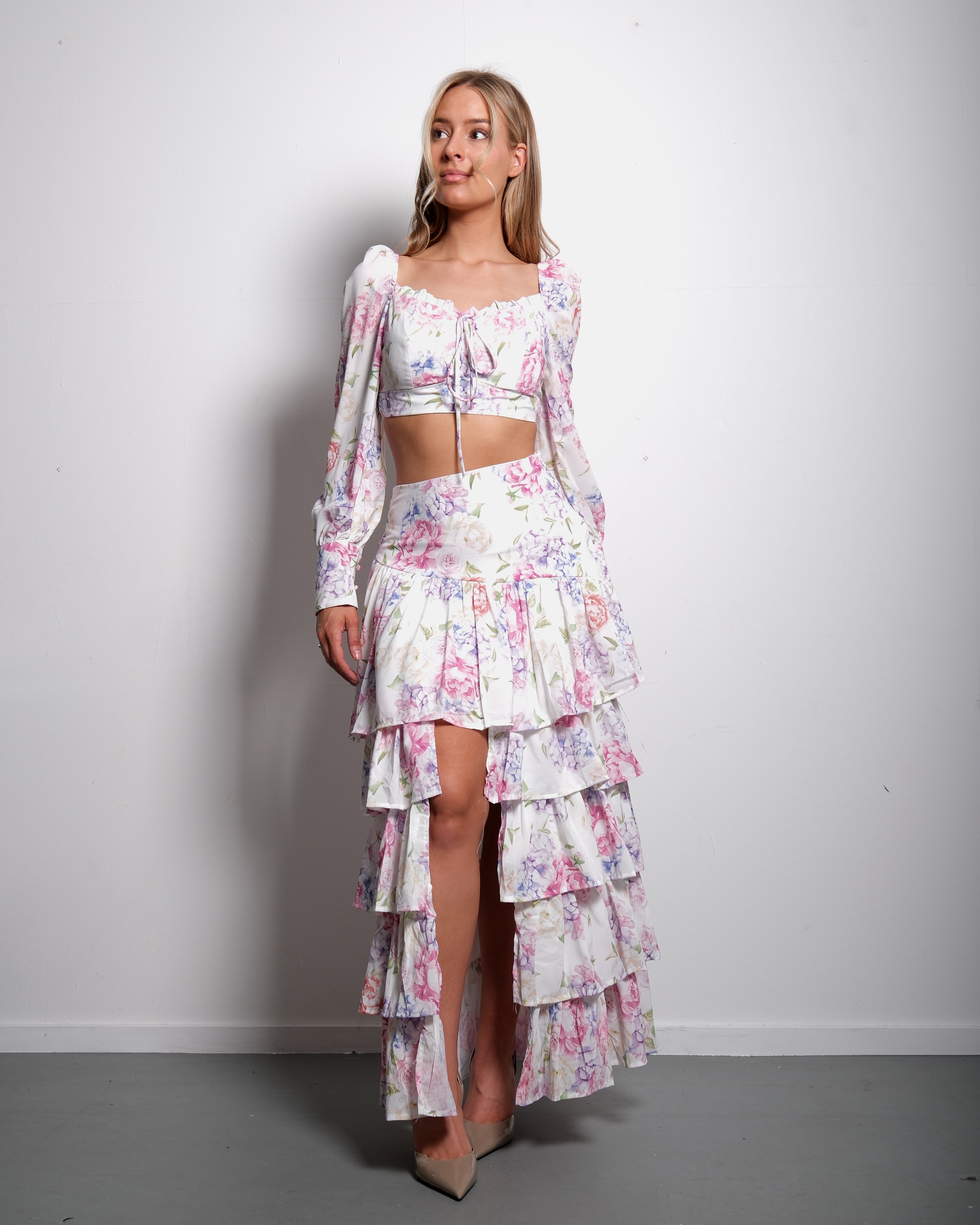 SEISHIKI STUDIO Set met ruches – Top met pofmouwen en zwierige minirok, roze