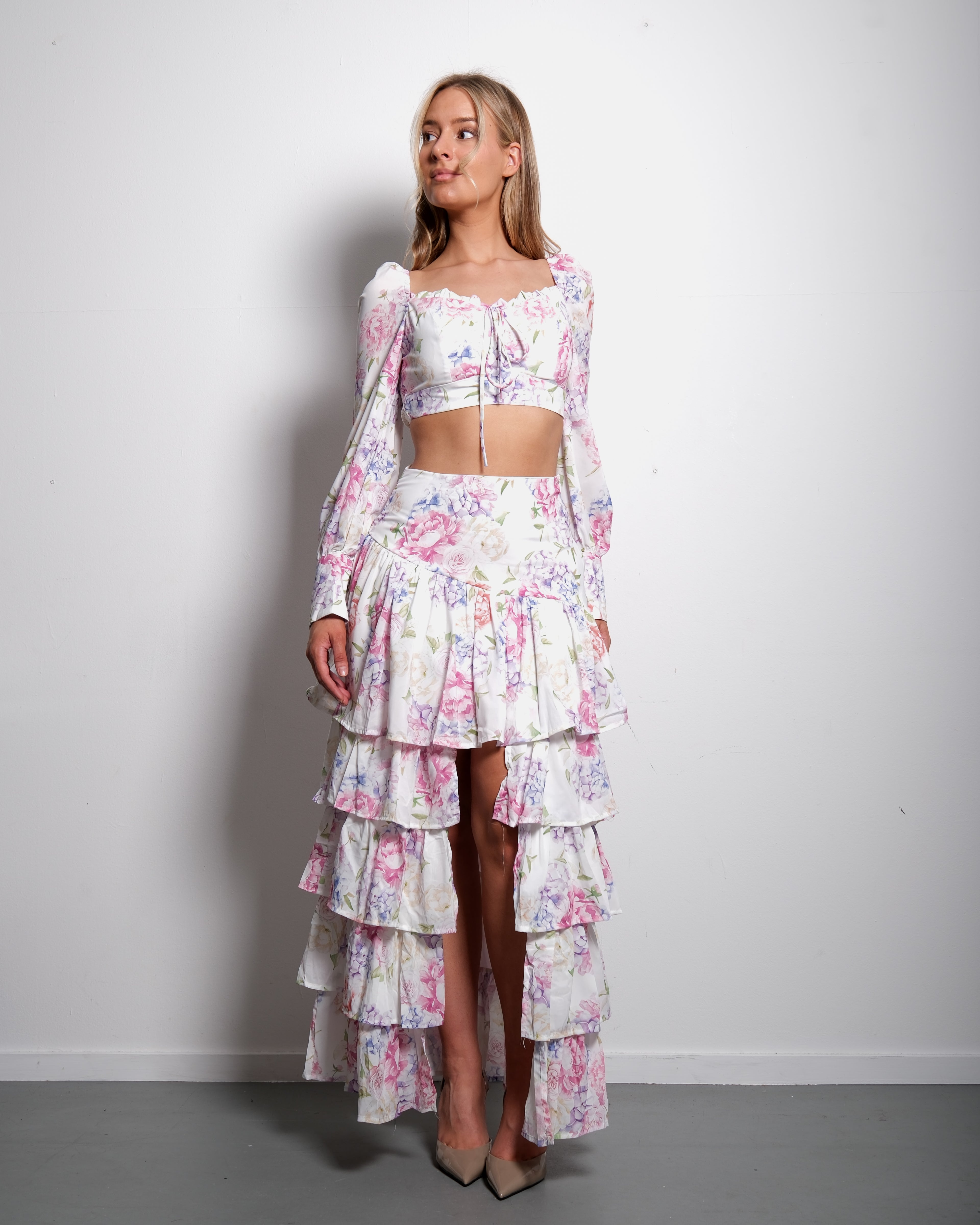 SEISHIKI STUDIO Set met ruches – Top met pofmouwen en zwierige minirok, roze