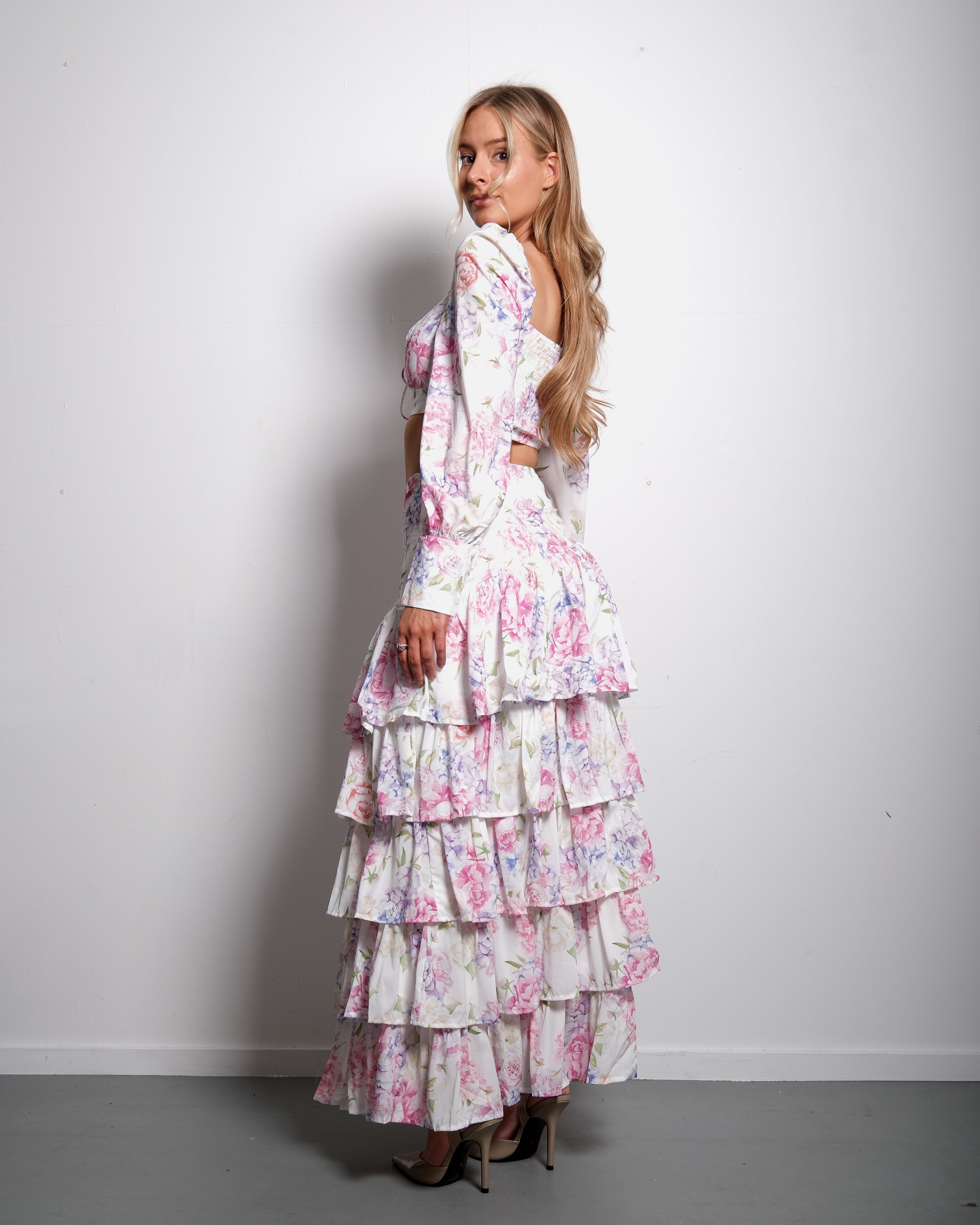 SEISHIKI STUDIO Set met ruches – Top met pofmouwen en zwierige minirok, roze