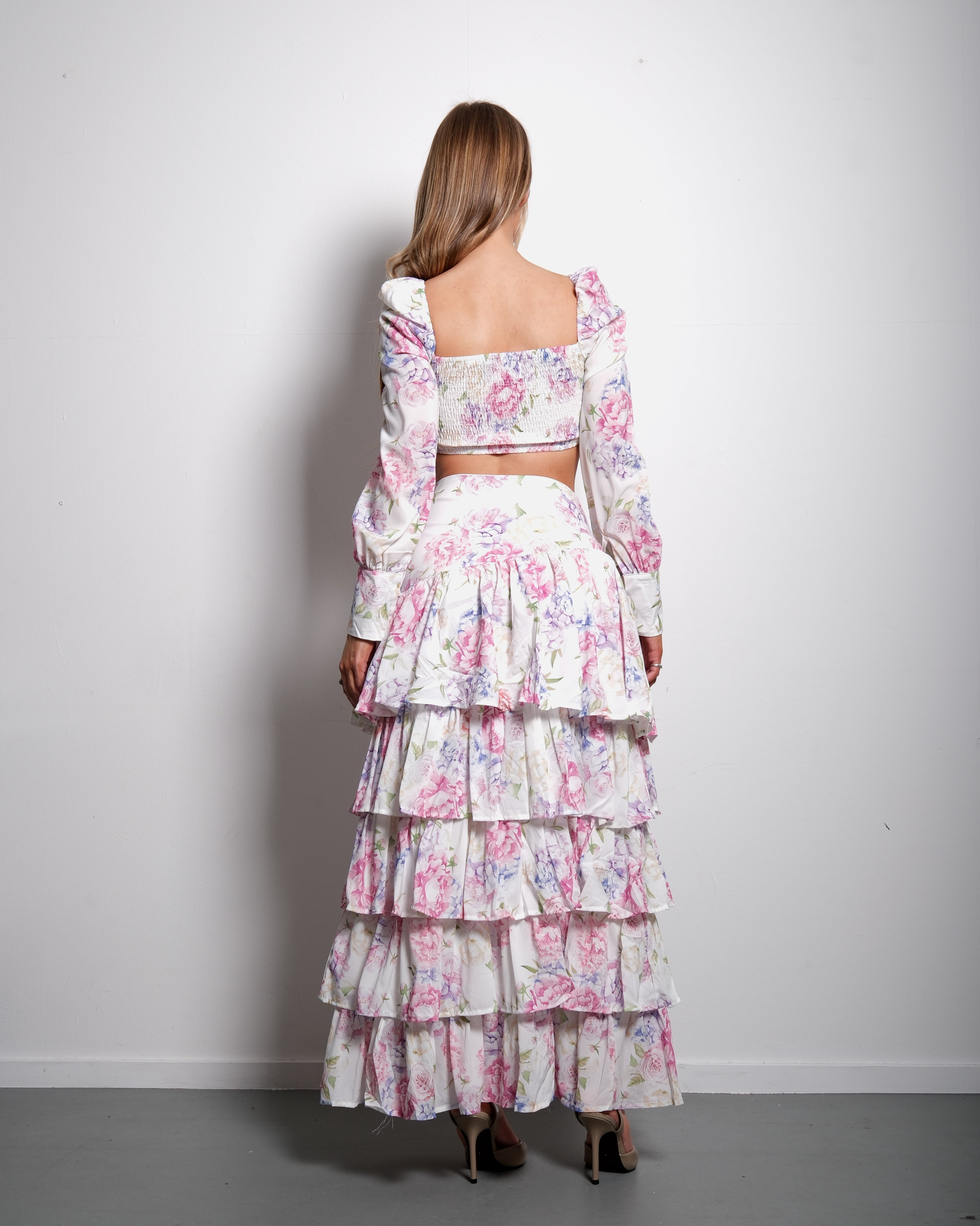 SEISHIKI STUDIO Ruffle Co-Ord Set – Puff Sleeve Top & Flowy Mini Skirt Pink