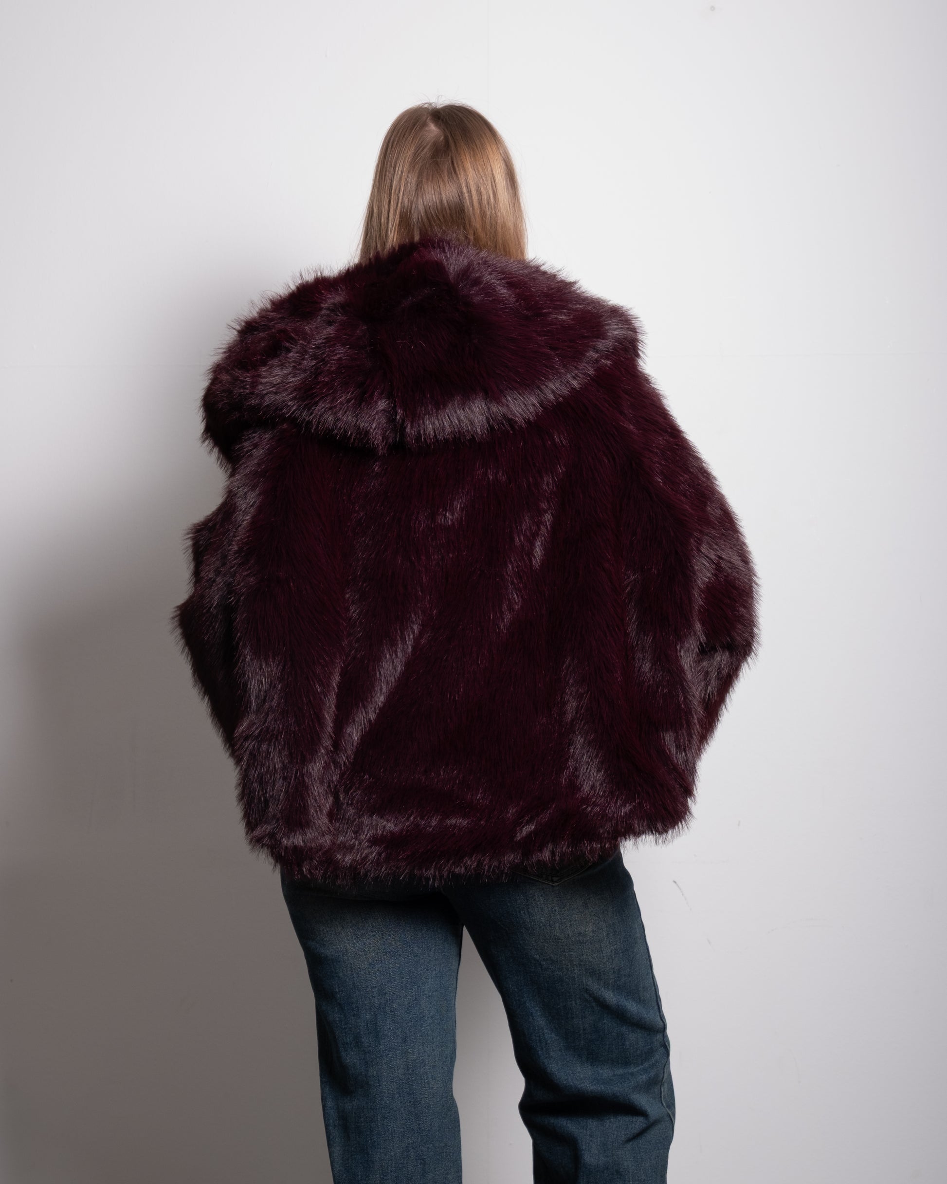 FLUFFY short faux fur jacket with hood wine | SEISHIKI STUDIO