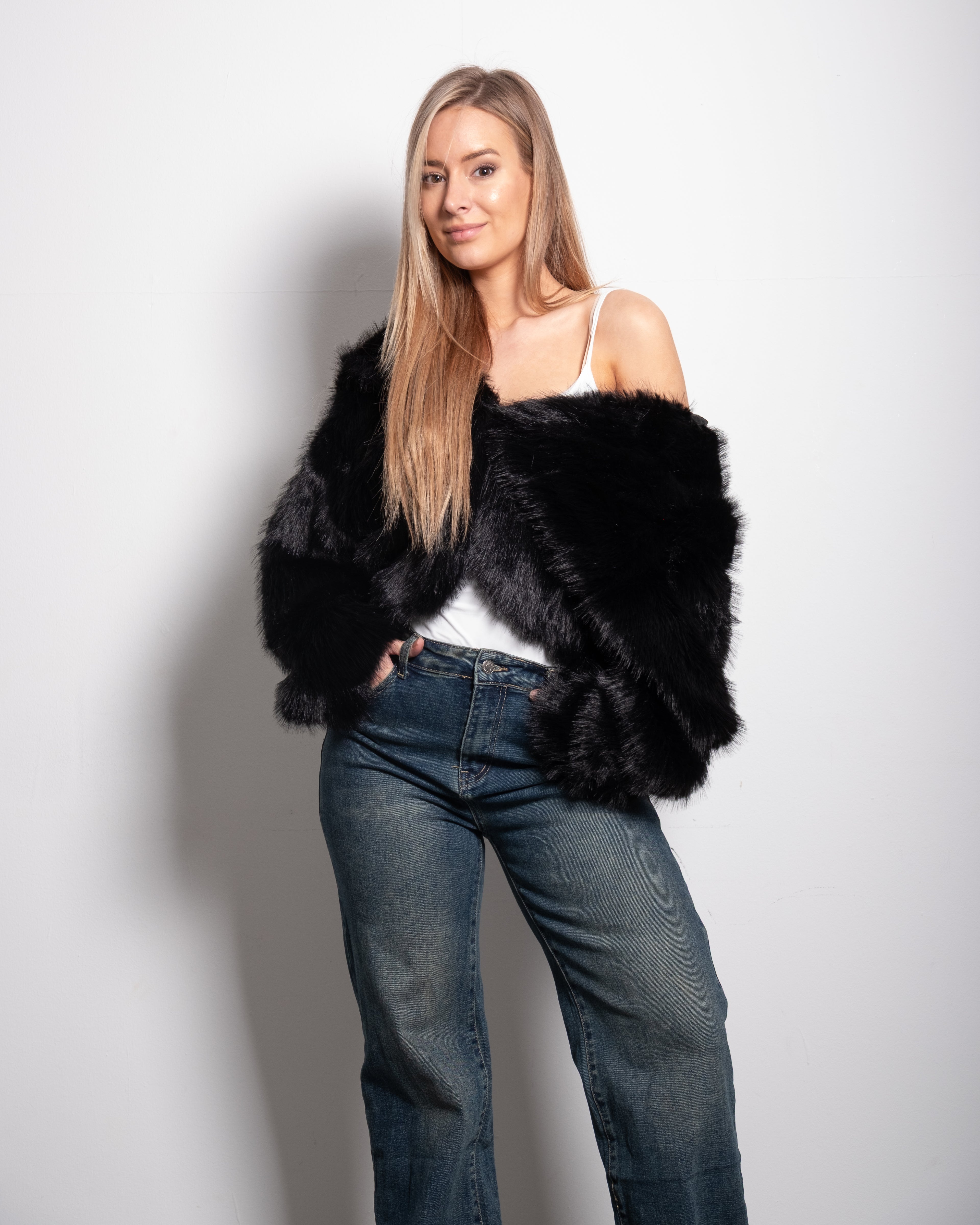 short faux fur jacket with hood black