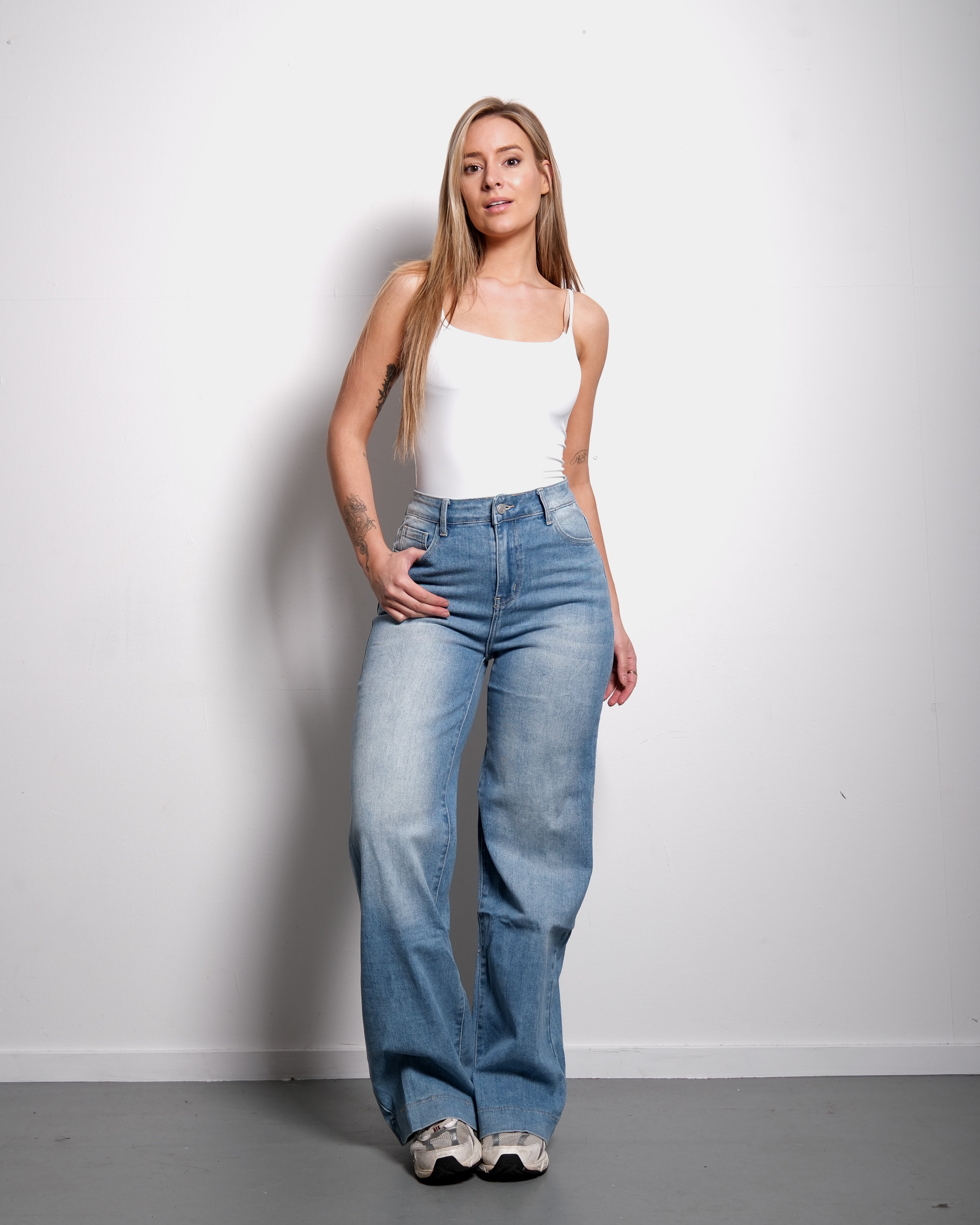 MEDIUM WASH WITH BRIGHT SPOTS CLASSIC WIDE LEG JEANS - INSEAM 81CM