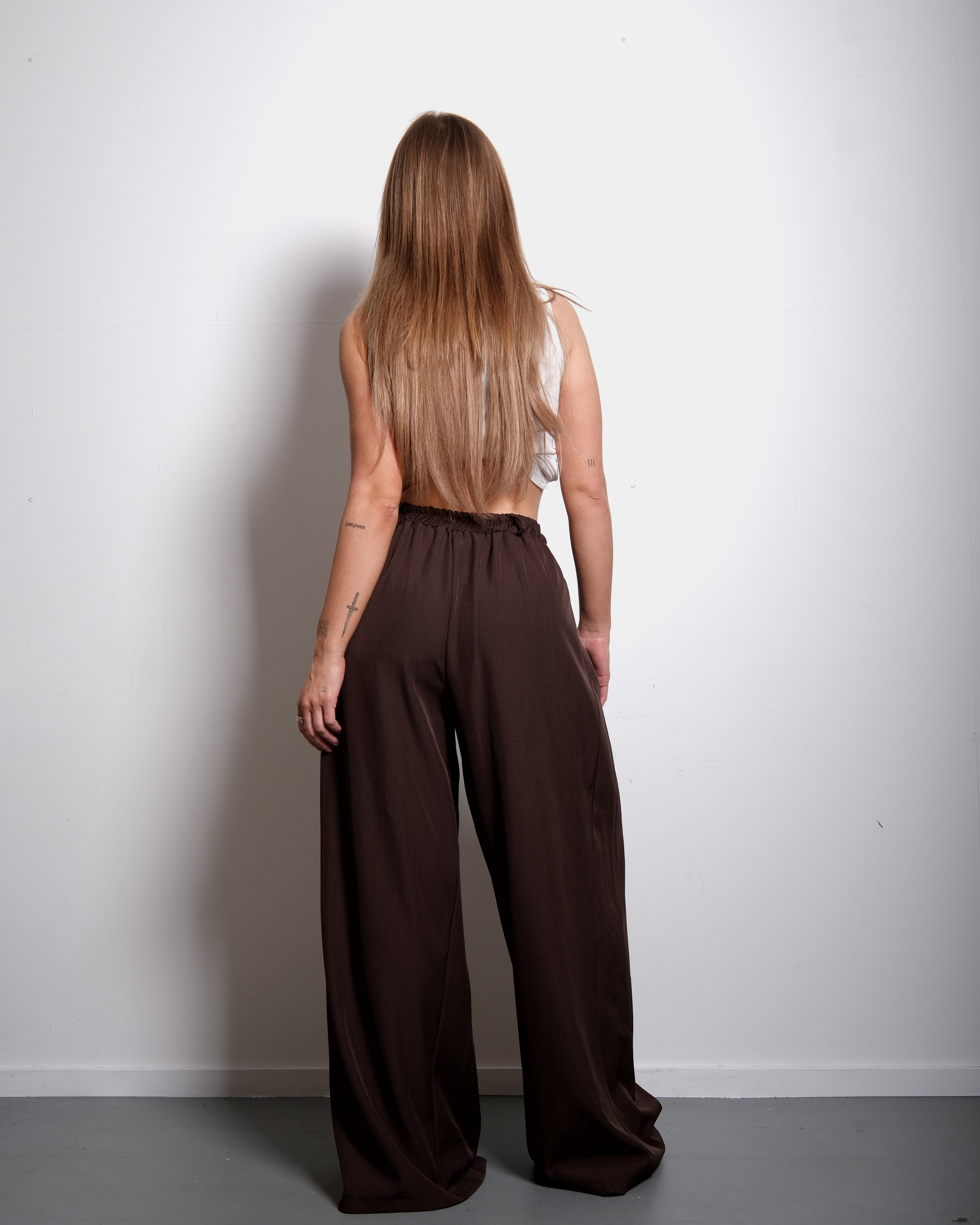 Ultra wide leg pants brown