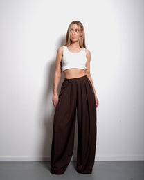 SEISHIKI STUDIO PLEATED STRETCHY ULTRA WIDE LEG PANTS BROWN