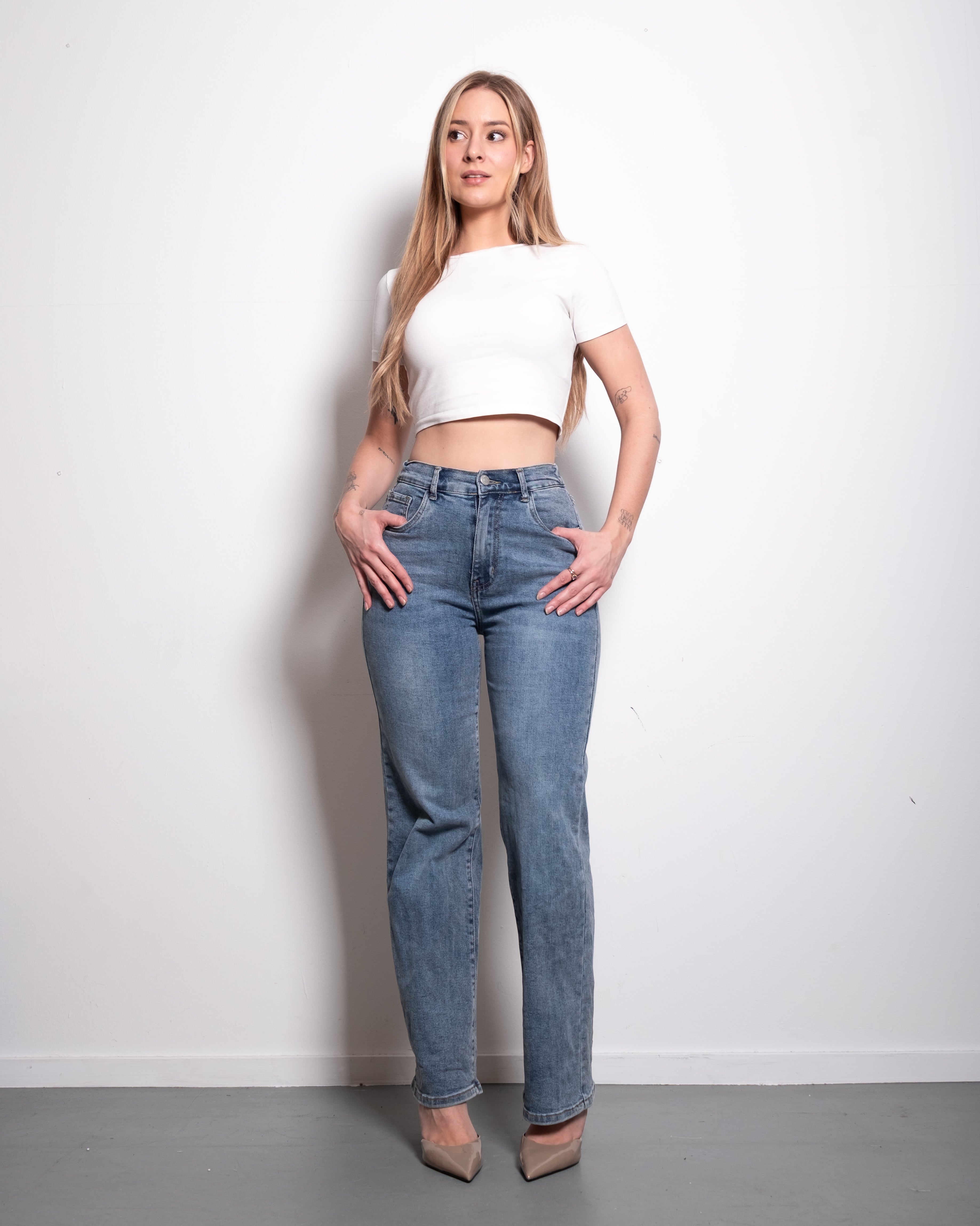 HIKARI Stretchy Back Straight Leg Jeans