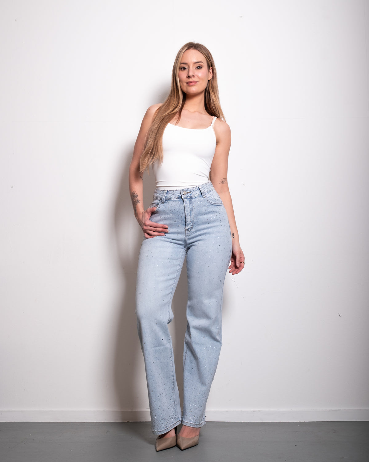 STRETCHY LIGHT WASH ALL OVER SPARKLE JEANS - INSEAM 80CM | SEISHIKI STUDIO
