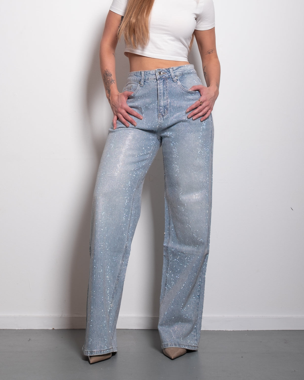 INSEAM 83CM - NON STRETCH - ALL OVER RHINESTONES LIGHT WASH WIDE LEG JEANS | SEISHIKI STUDIO