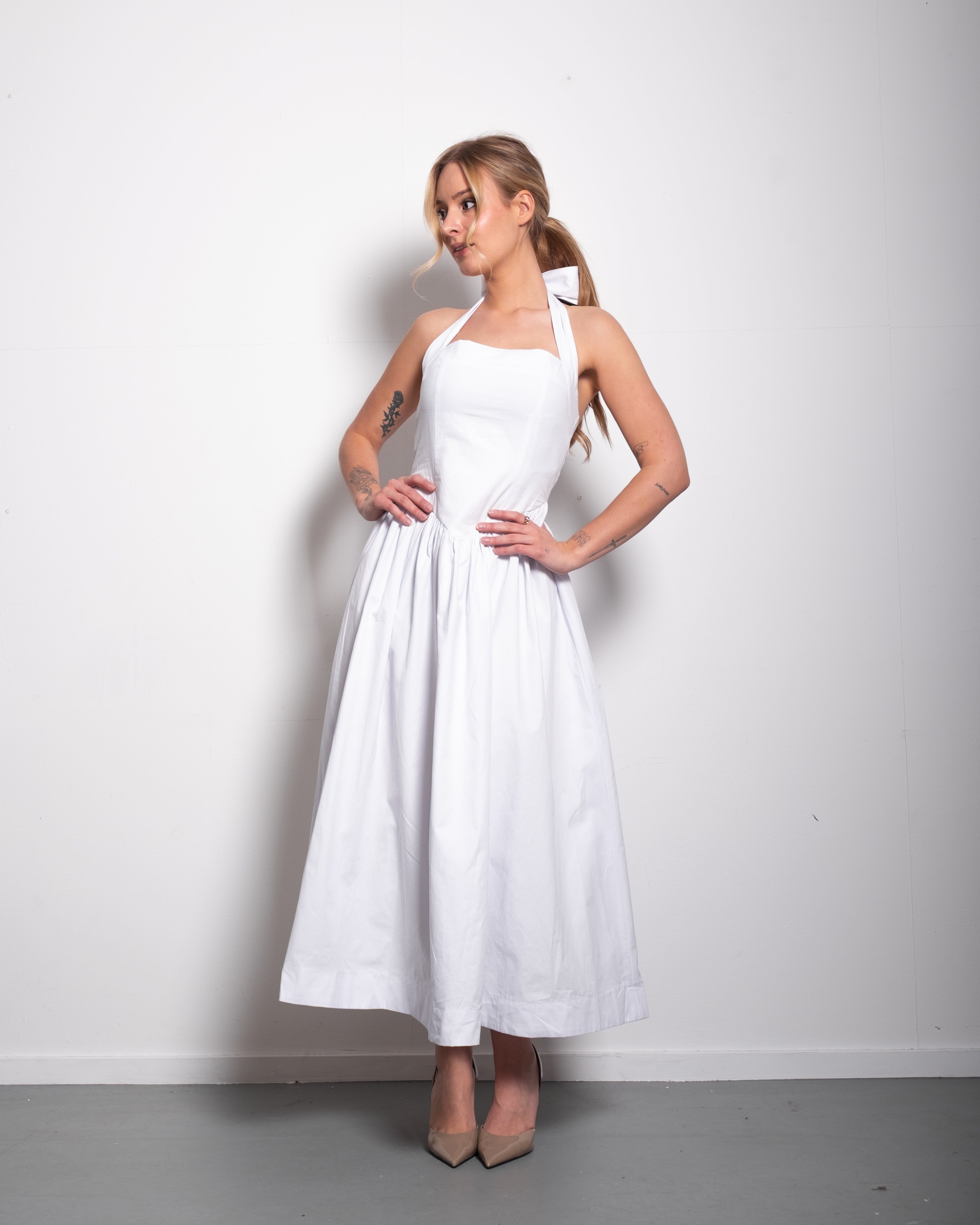 Halter neck bow dress white
