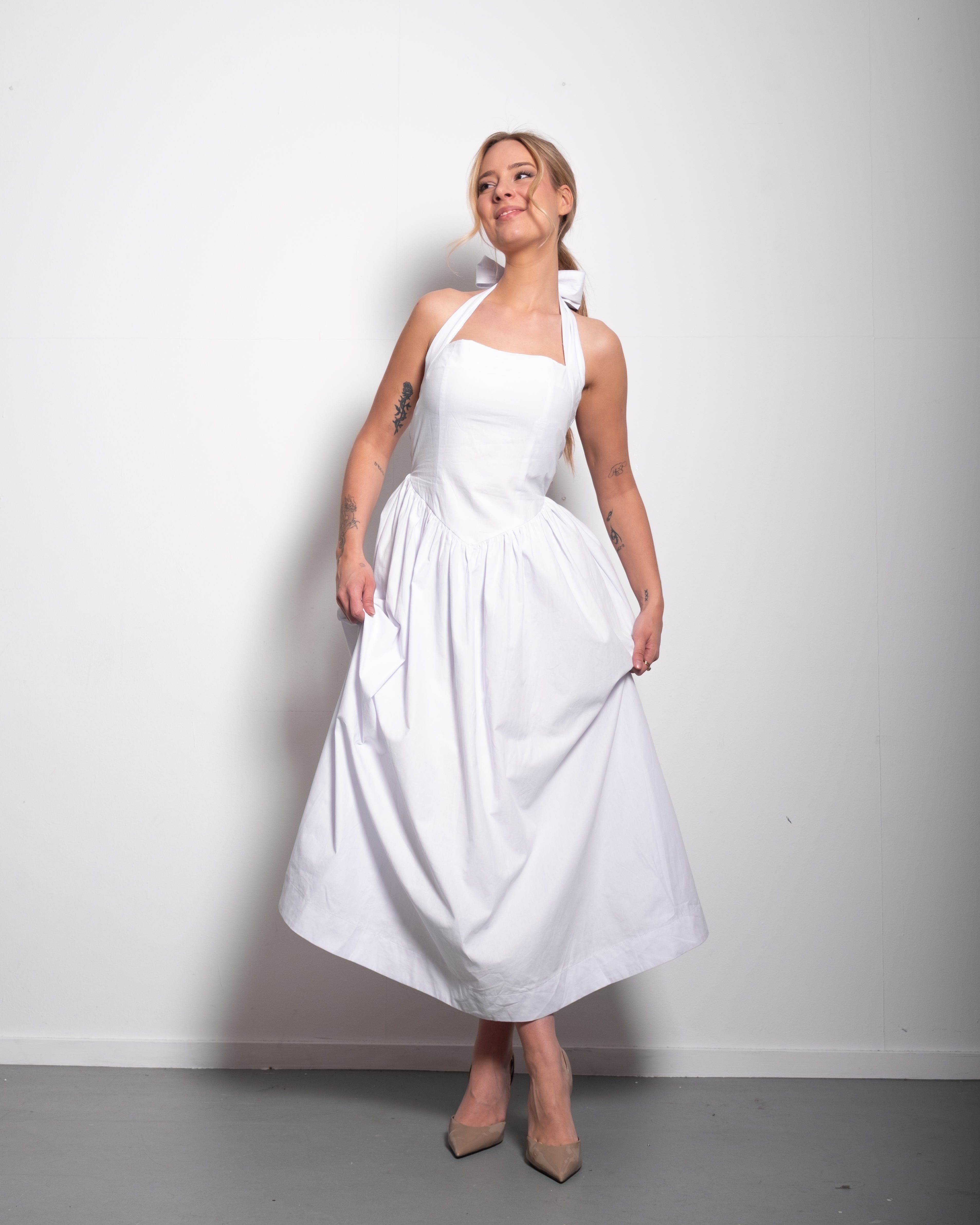 Halter neck bow dress white