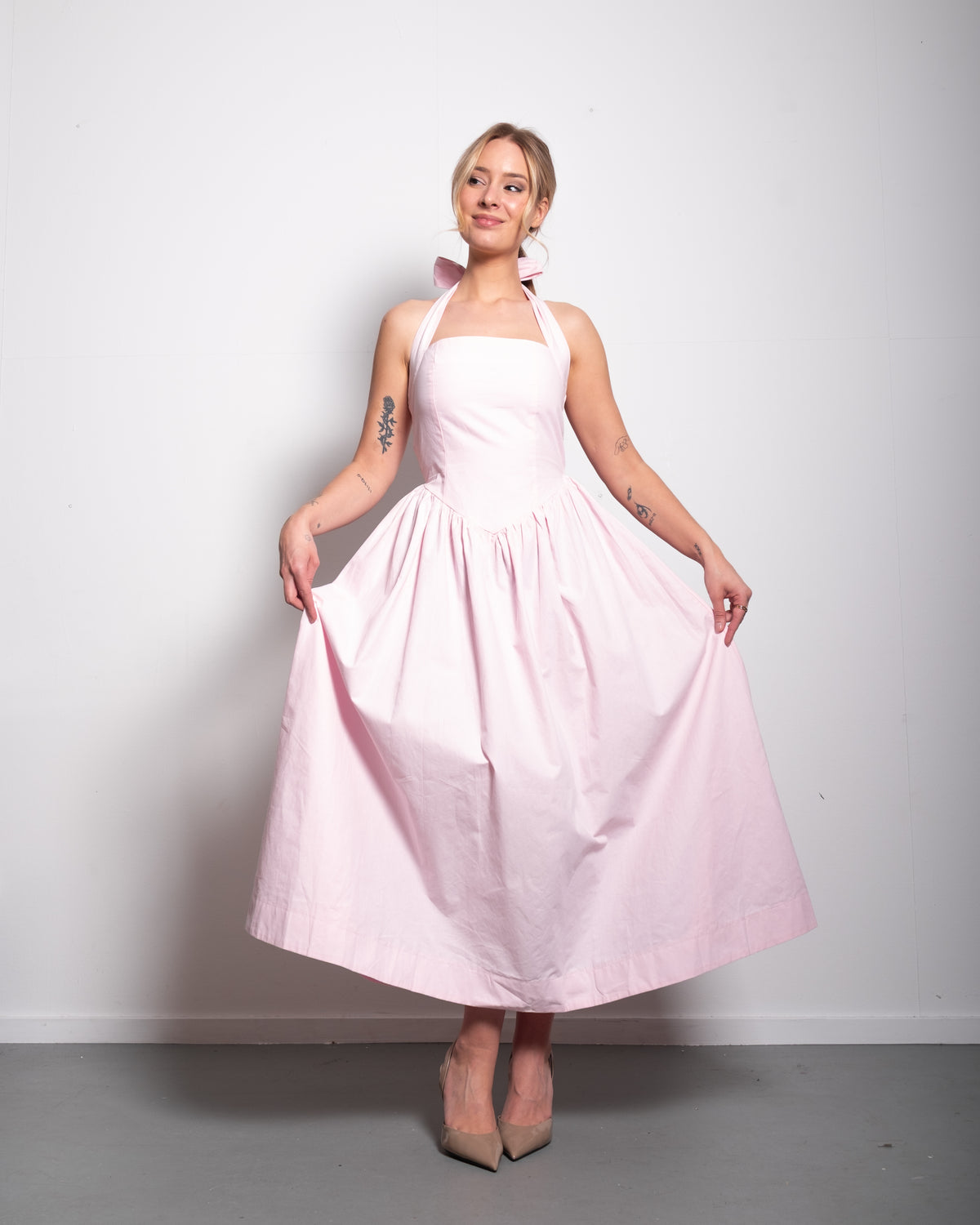 Halter neck bow dress rose | SEISHIKI STUDIO