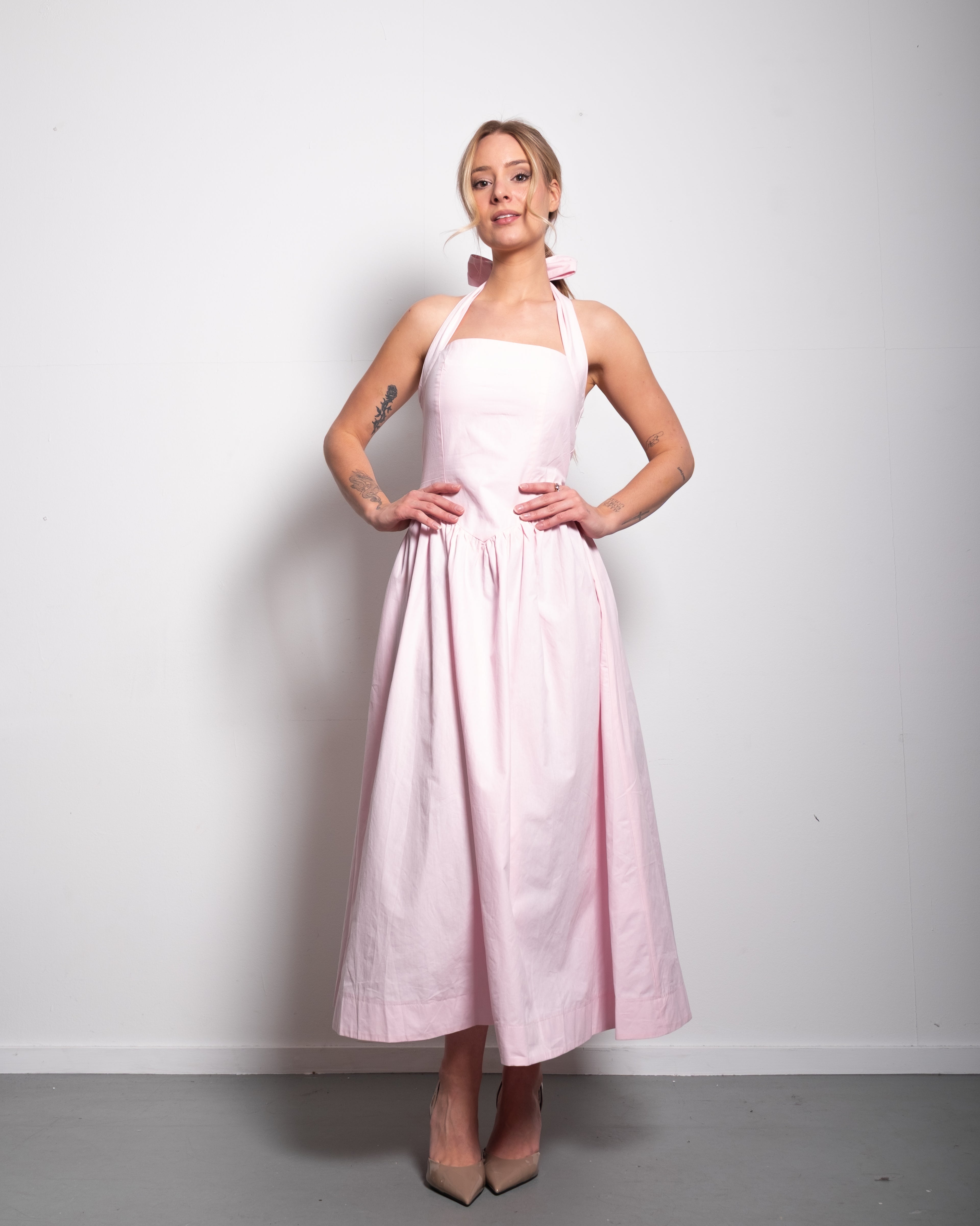 Halter neck bow dress rose