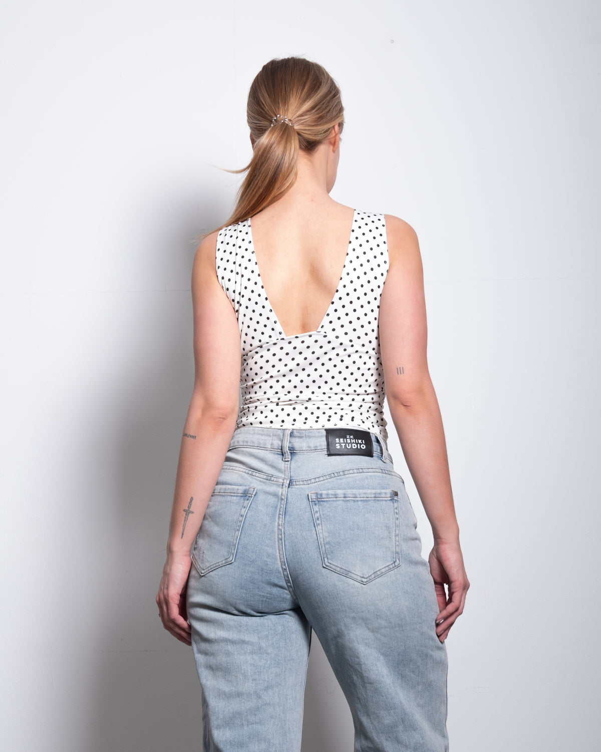 stretchy polkadot top with thick straps | SEISHIKI STUDIO