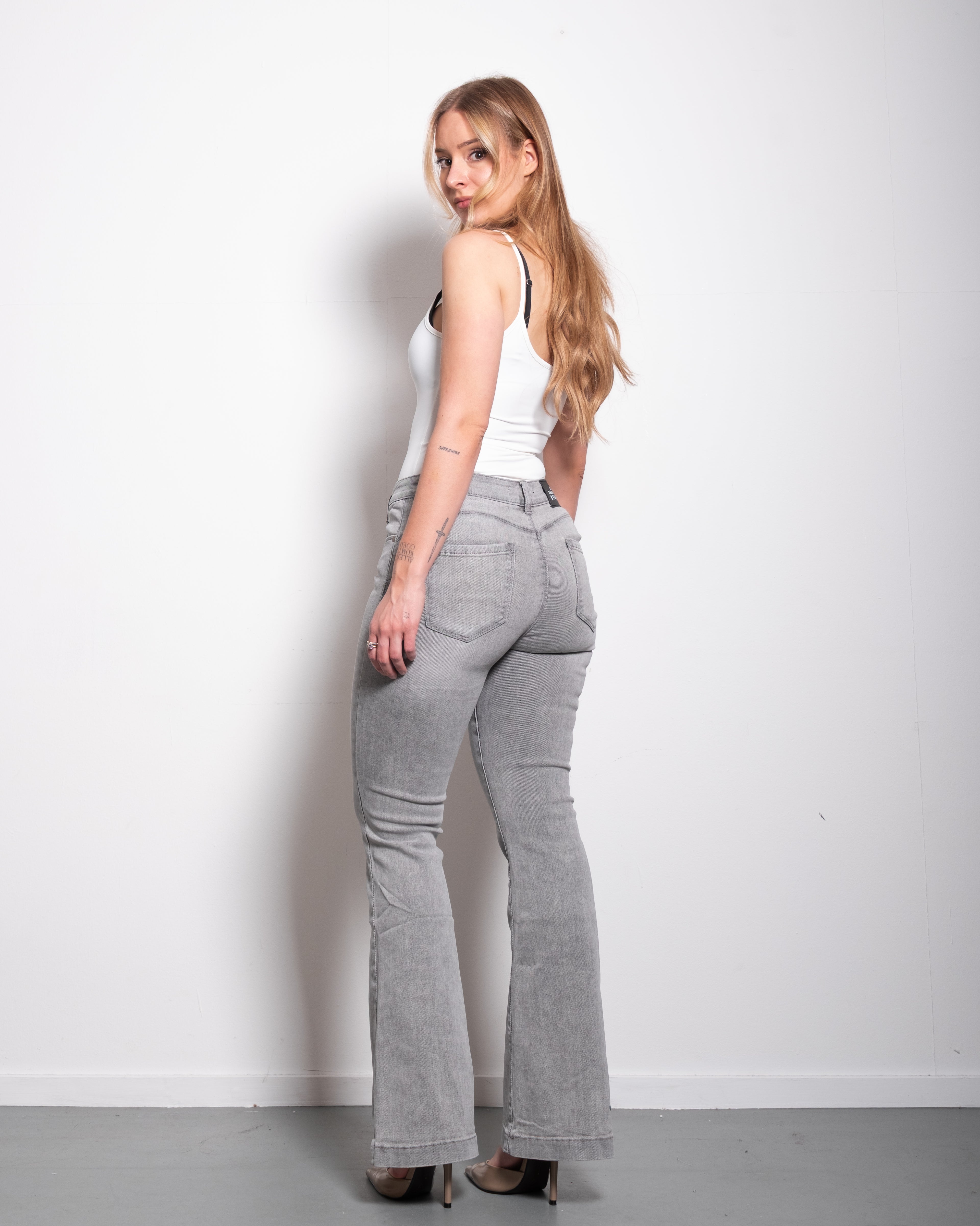 LIGHT GREY PUSHUP FLARE JEANS - INSEAM 80CM