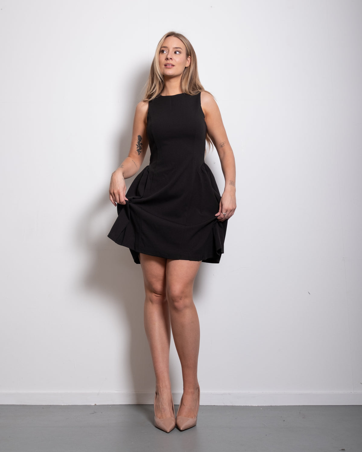 ultra stretchy short straight neck dress black | SEISHIKI STUDIO