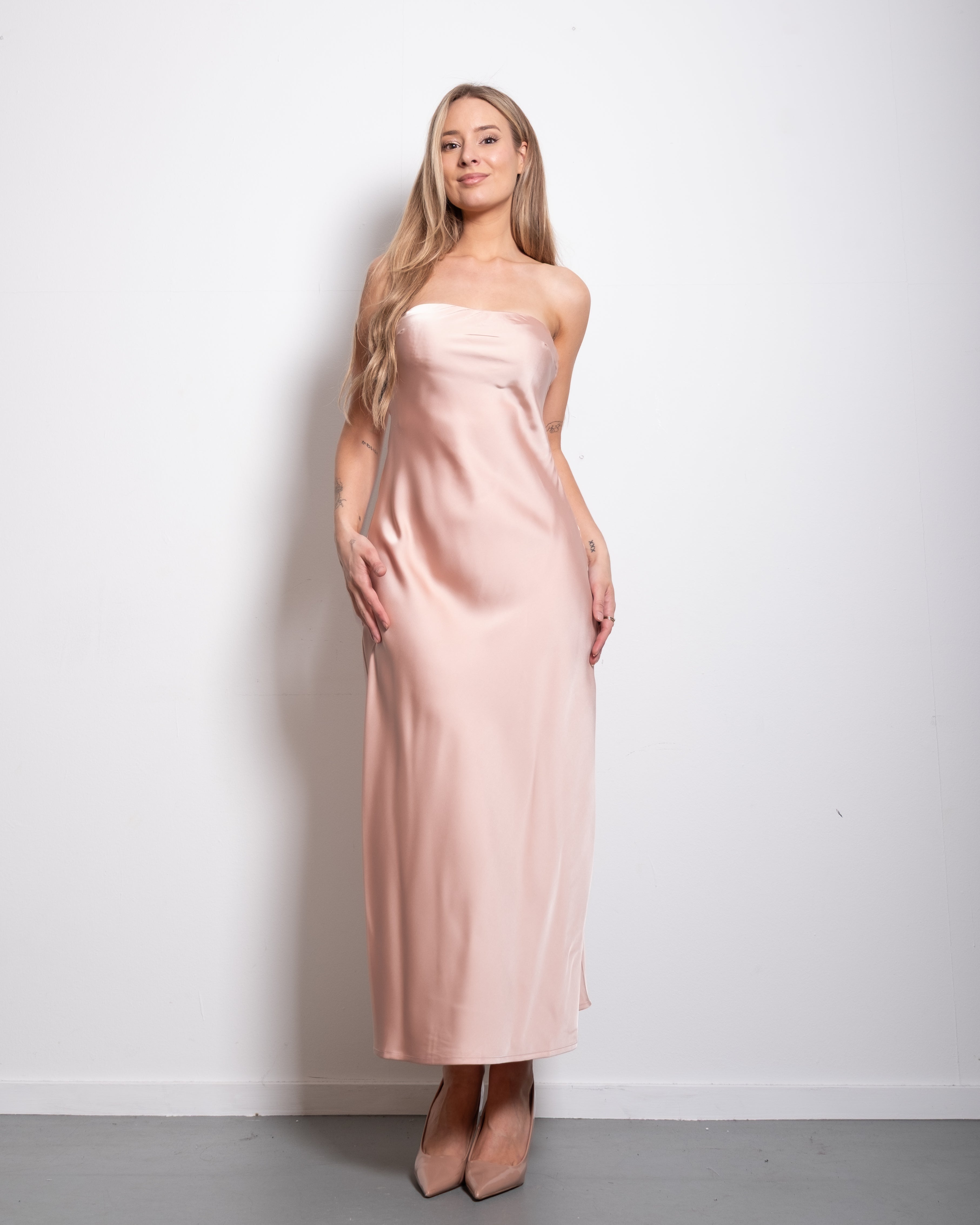 strapless silky dress rose