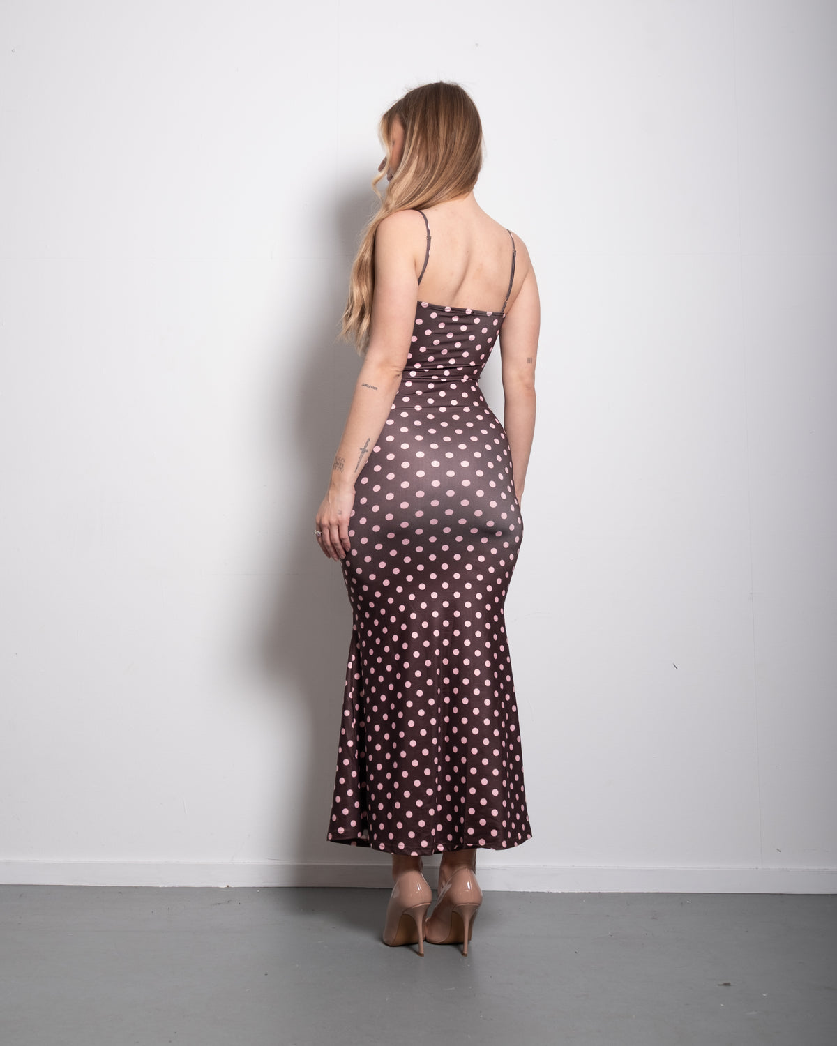 Polkadot Sculpt Maxi Dress Brown – SEISHIKI STUDIO