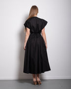 Shape enhancing pleated shortsleeve front tie dress black